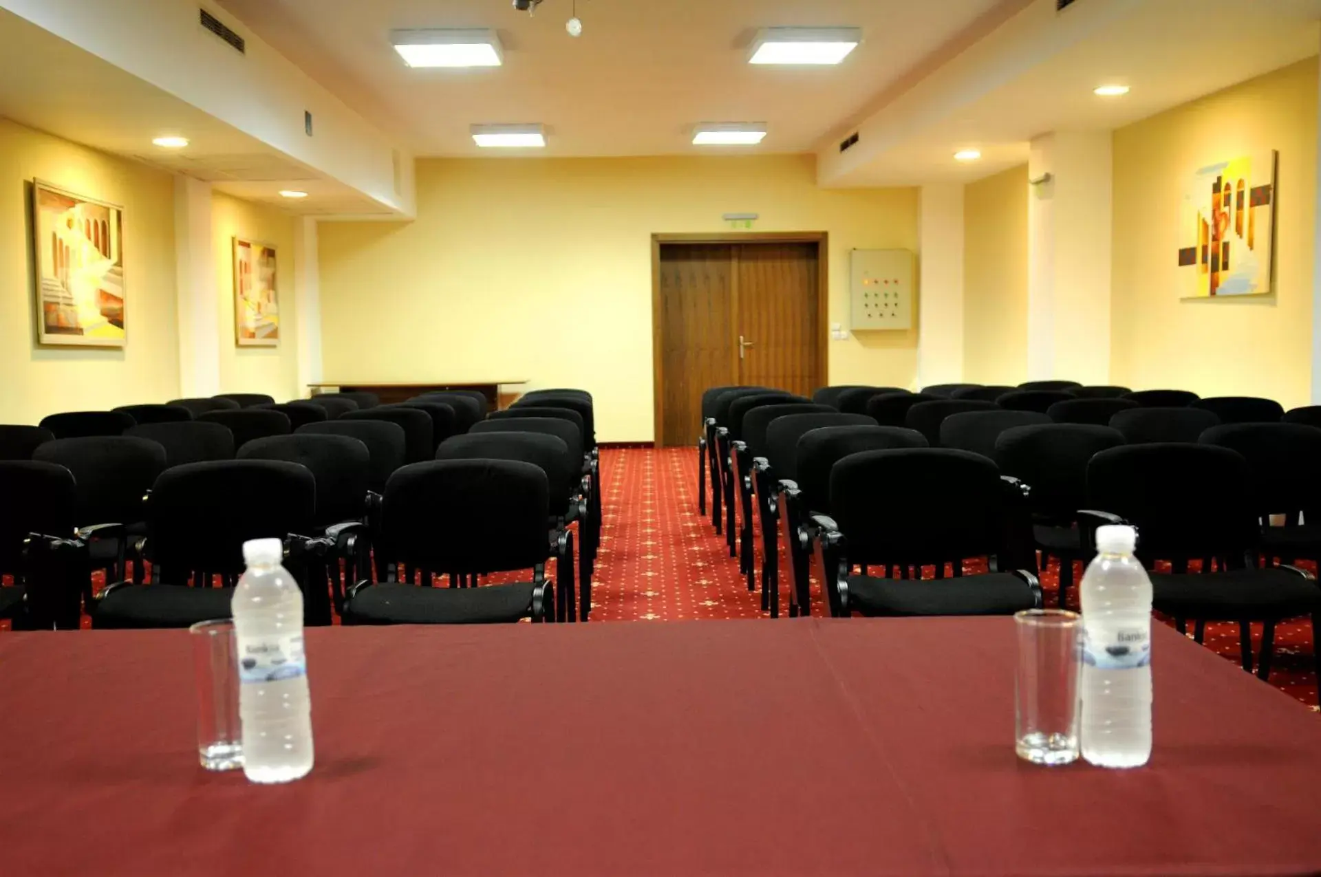 Business facilities in Gardenia Park Hotel