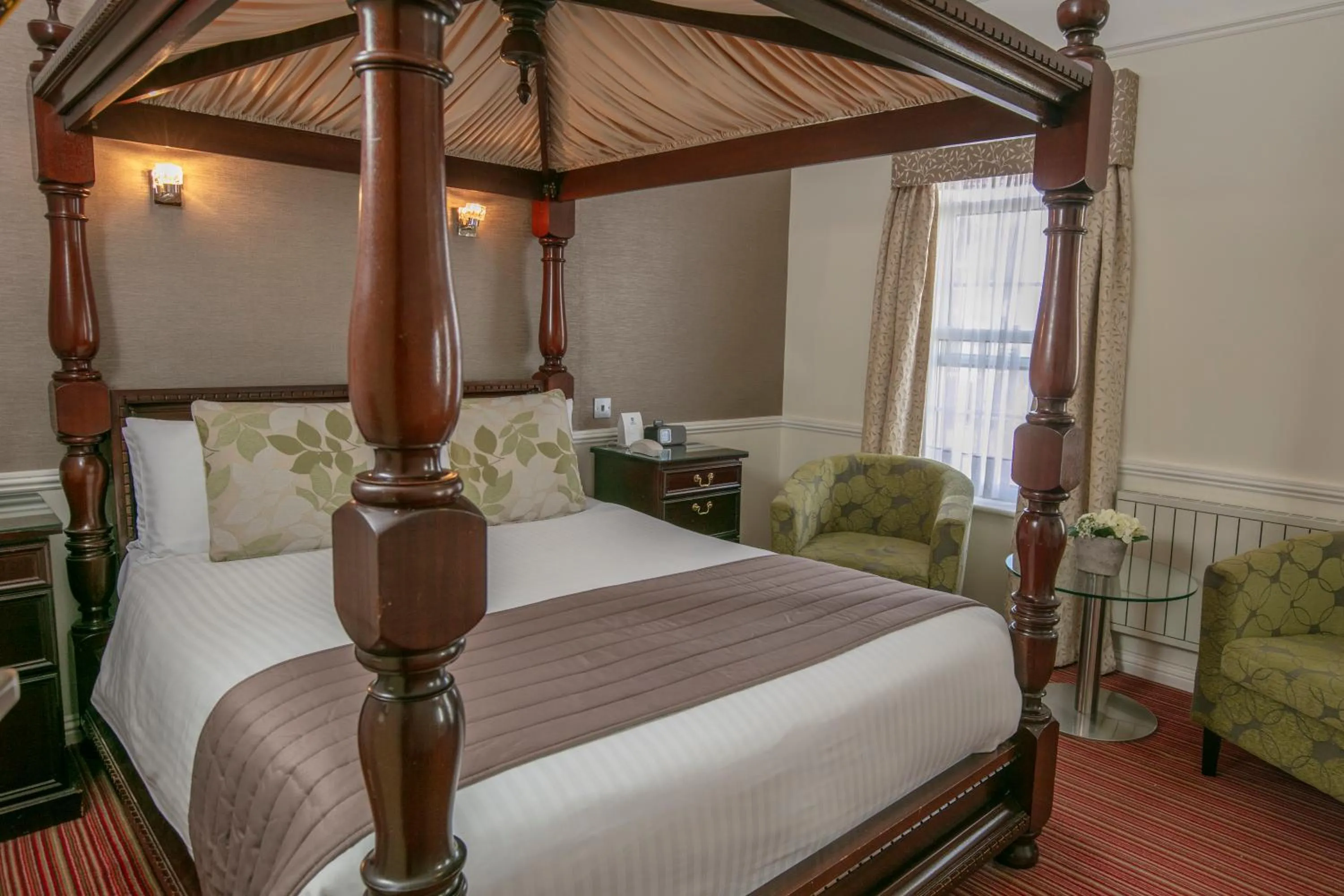 Double Room with Patio in Best Western Royal Hotel