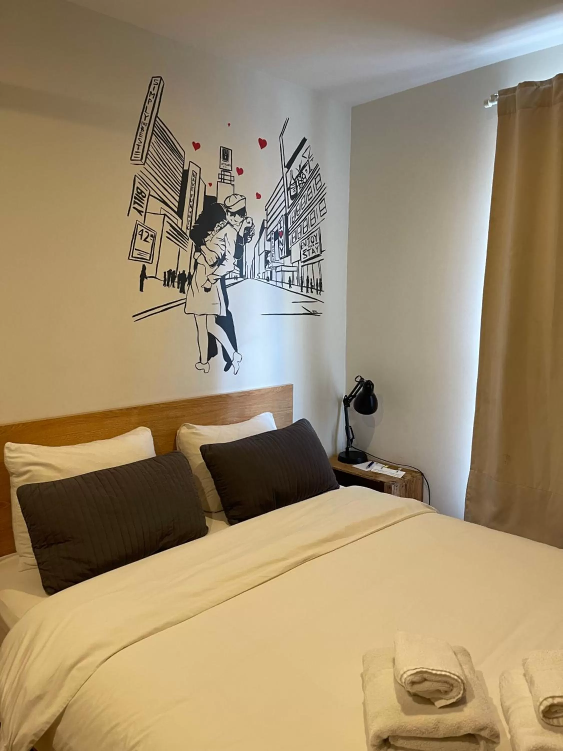 Deluxe Double Room in Chelsea Rooms NYC