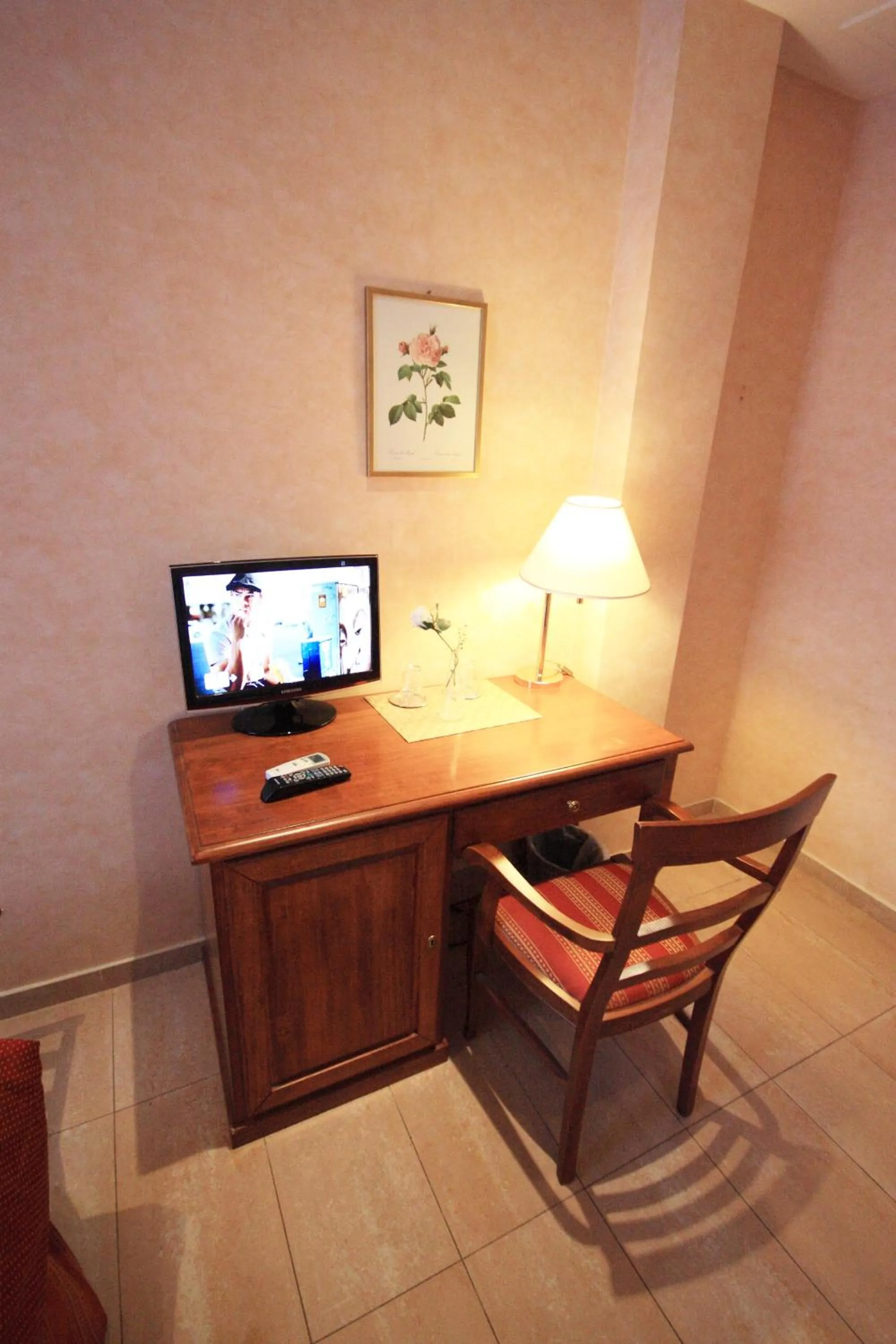 Area and facilities in Roman Terrace