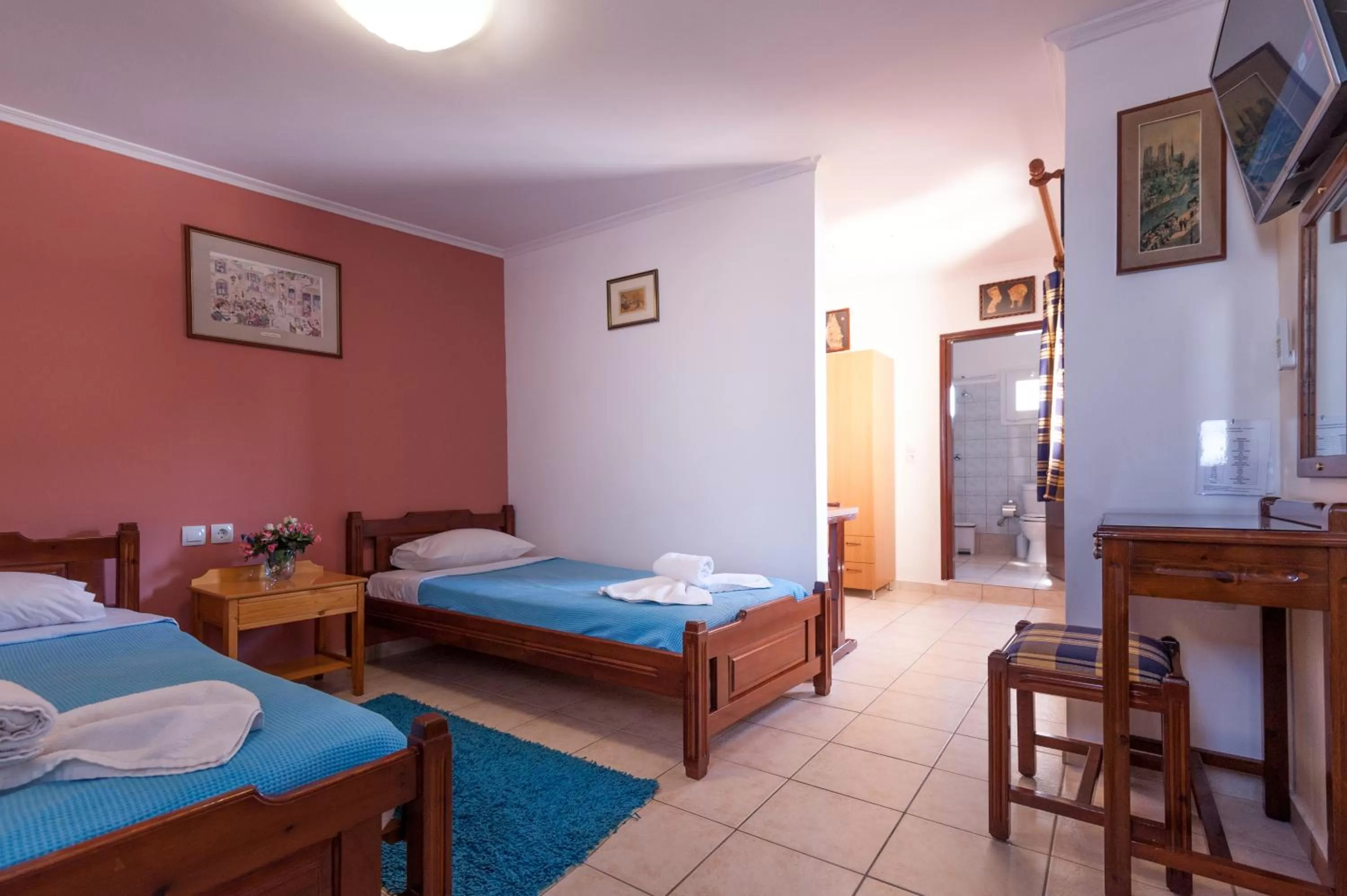 TV and multimedia, Bed in Poco Loco Bed & Breakfast