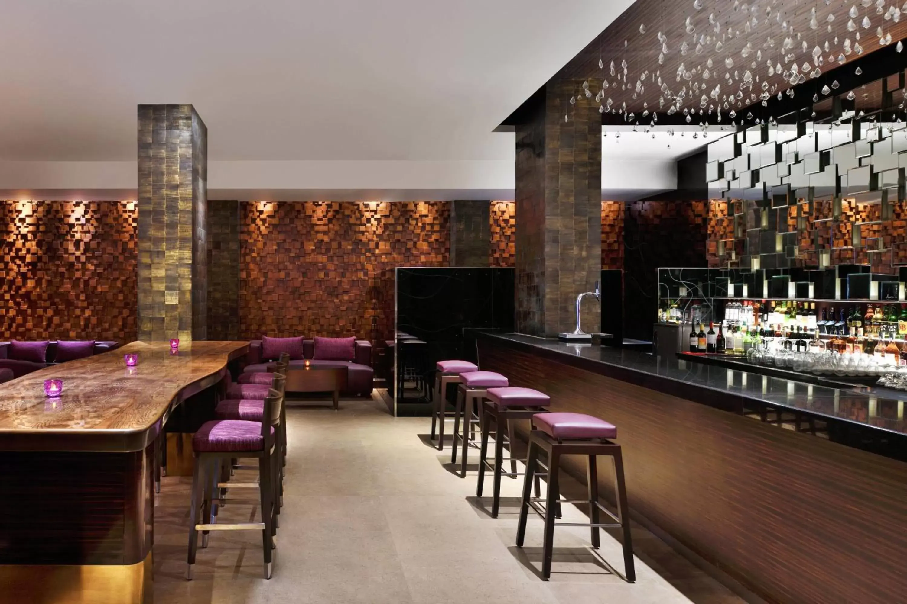 Lounge or bar, Lounge/Bar in Courtyard by Marriott Chennai