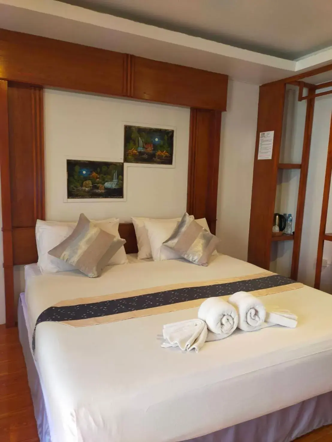 Bedroom, Bed in Lanta Nice Beach Resort - SHA Extra Plus