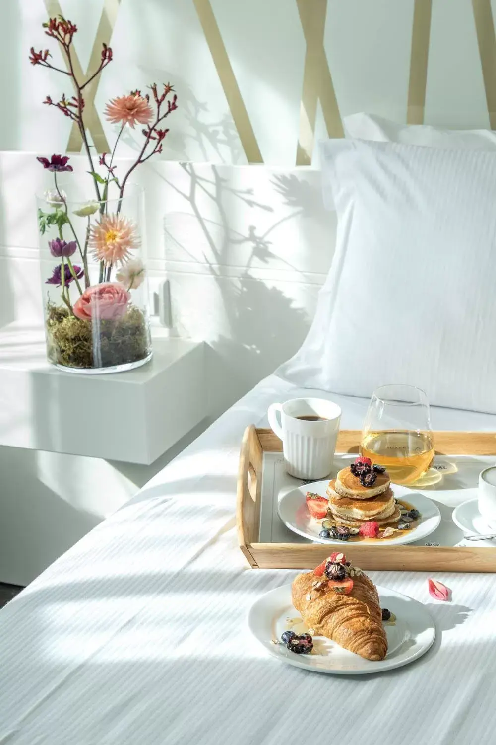 Breakfast, Bed in Hotel Admiral Lugano