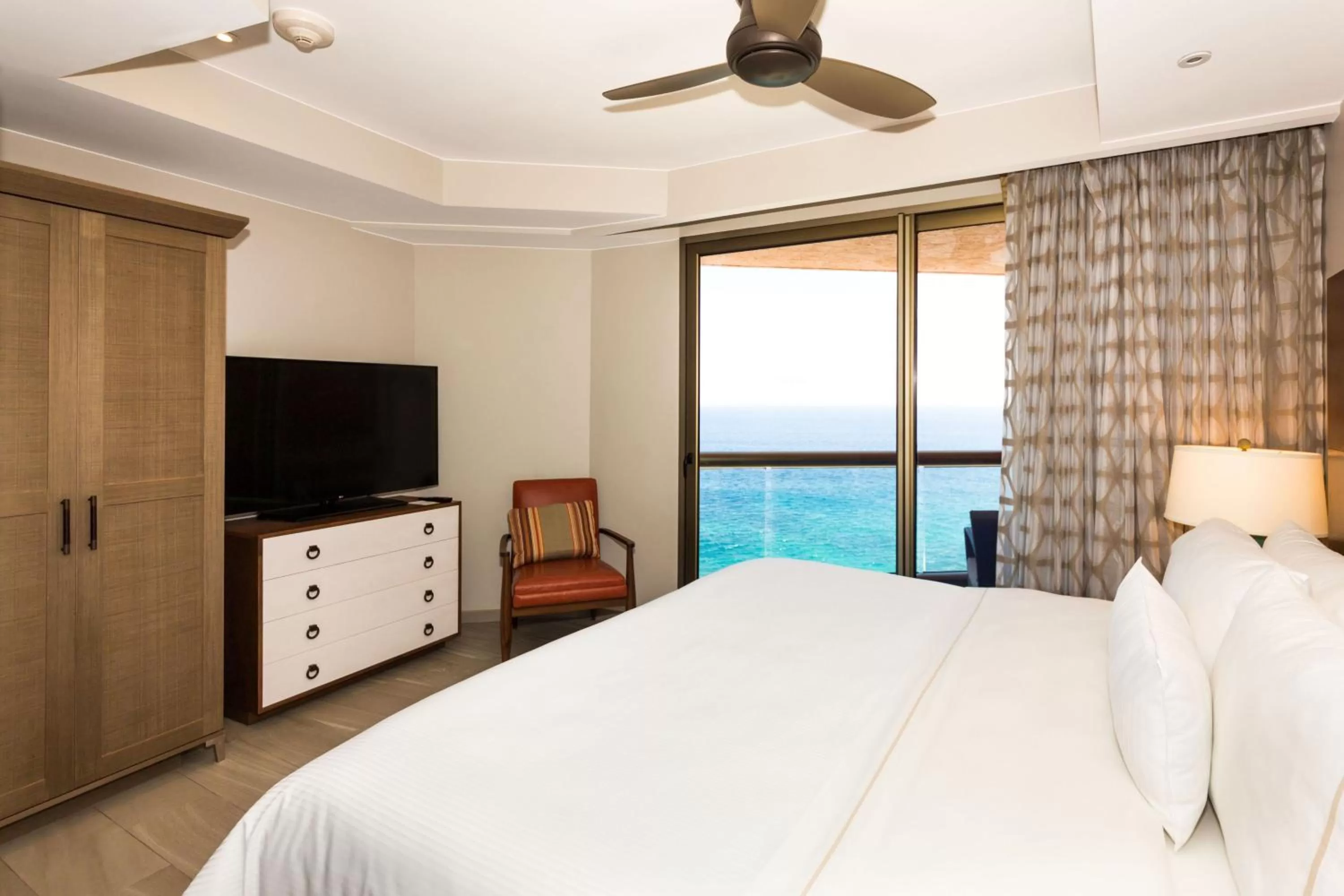 Bedroom, Bed in The Westin Los Cabos Resort Villas