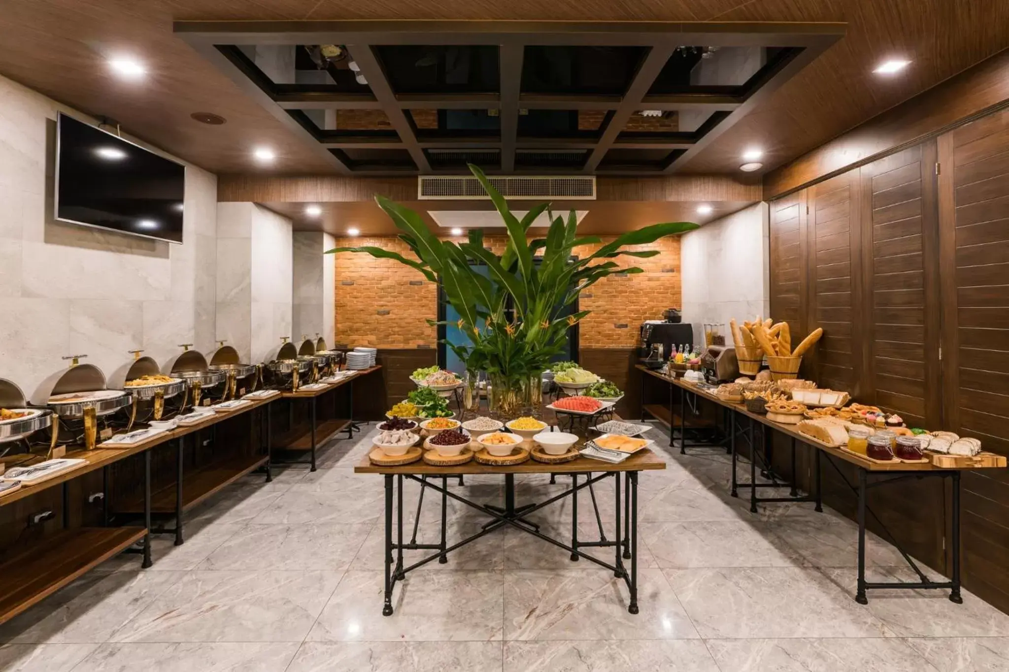 Food and drinks in Acqua Hotel Food and drinks in Acqua Hotel