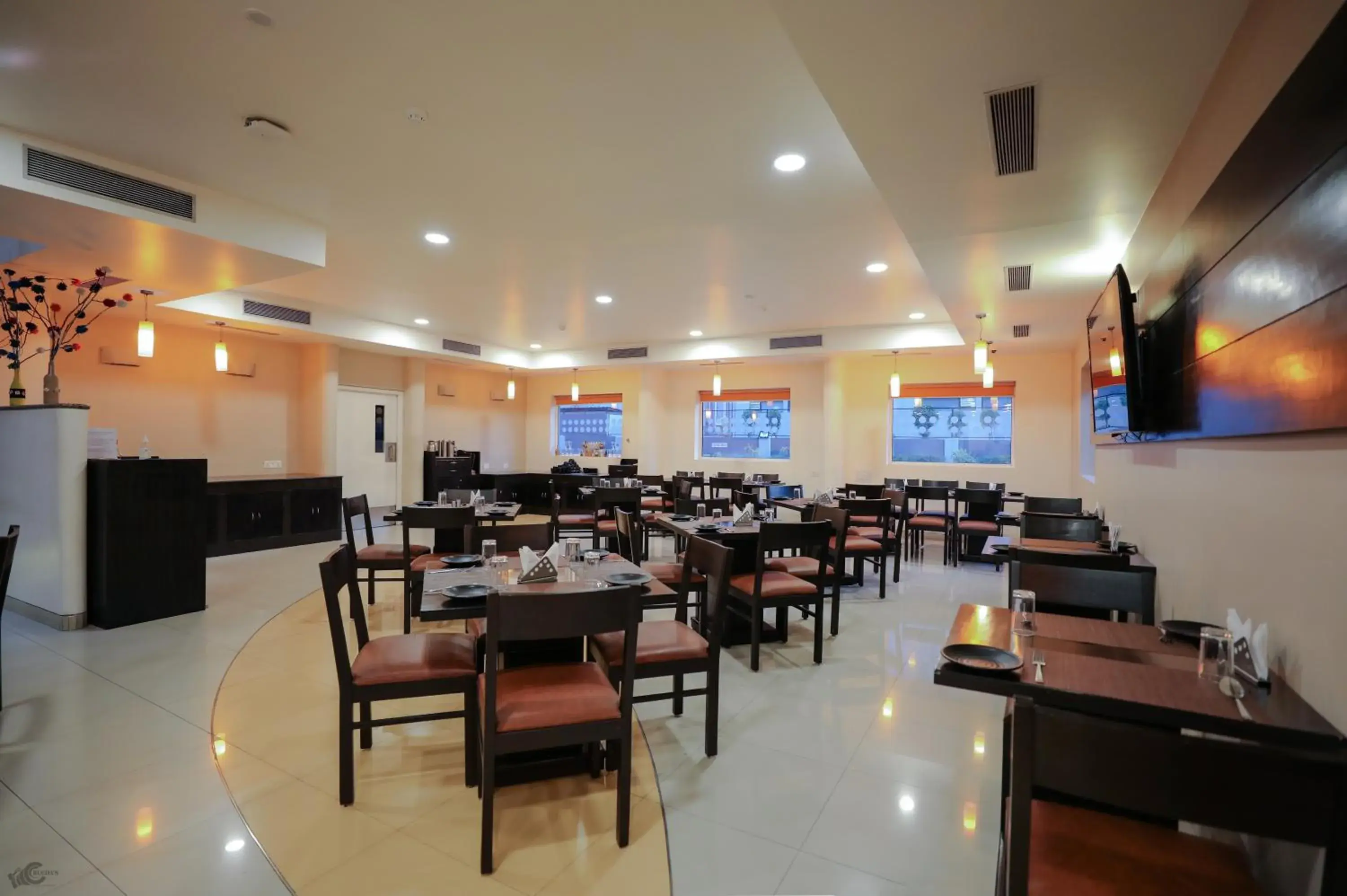 Restaurant/Places to Eat in Ginger Hotel Nashik