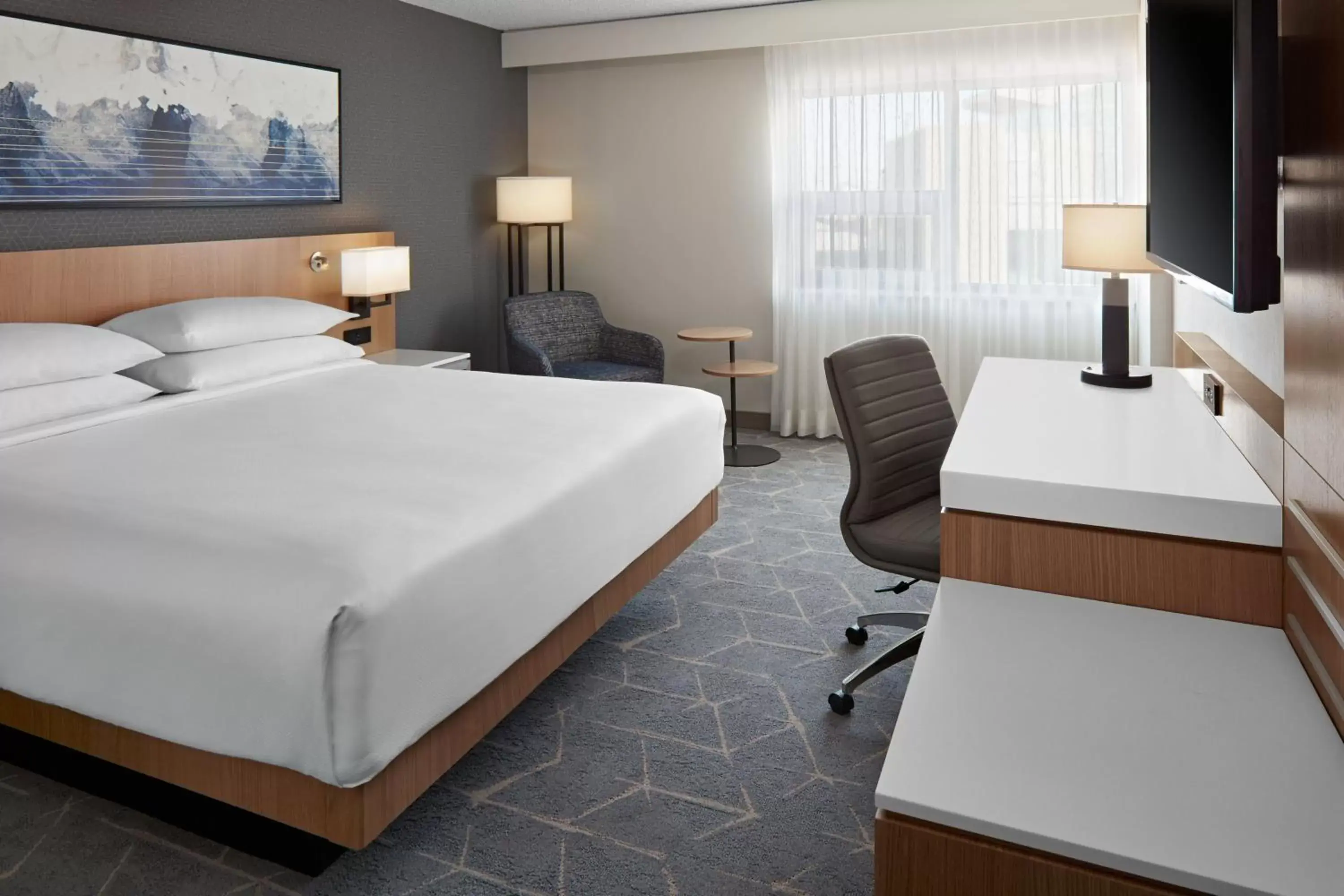 Photo of the whole room in Delta Hotels Calgary Airport In-Terminal