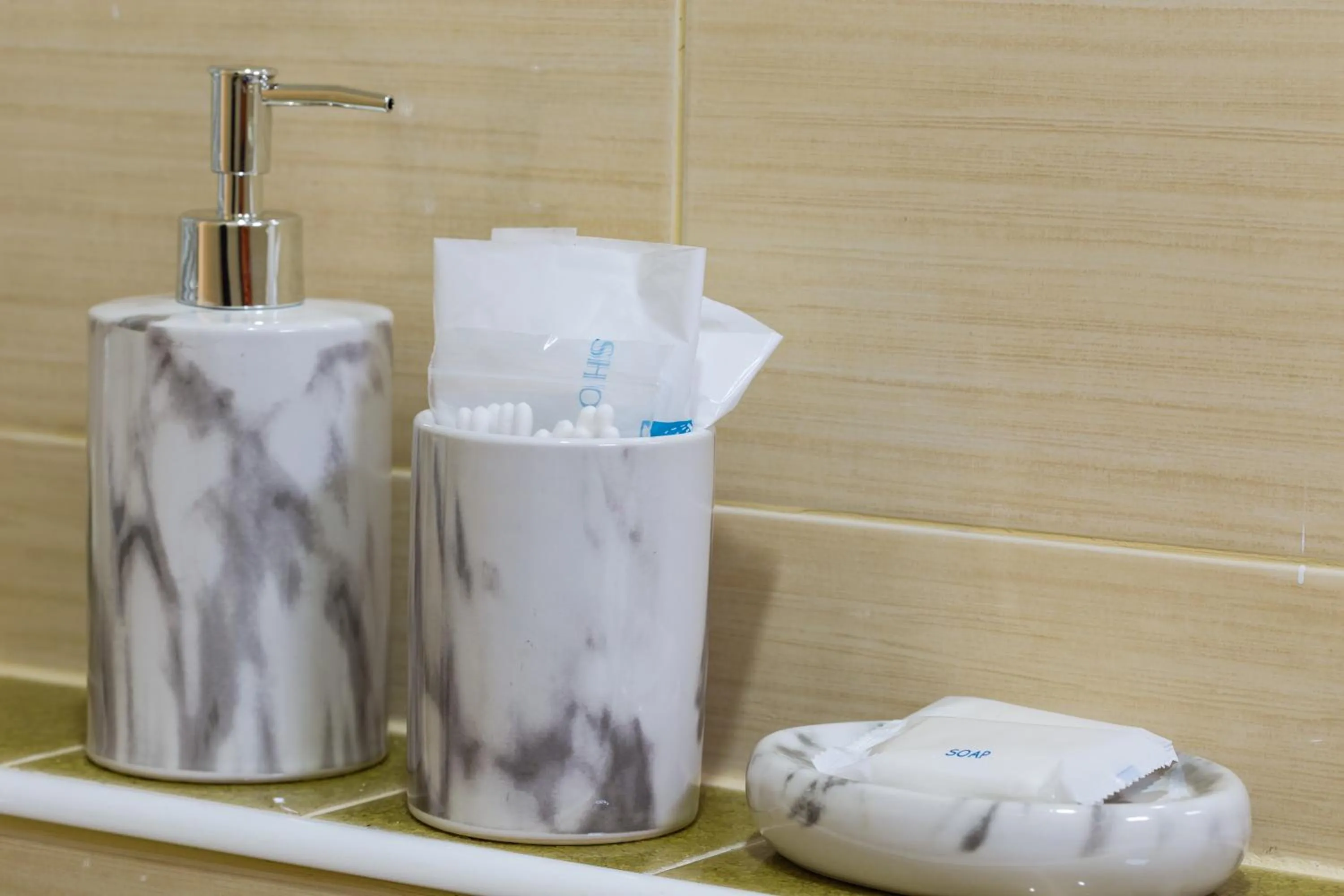 Shower in Baan Chaylay Resort Karon