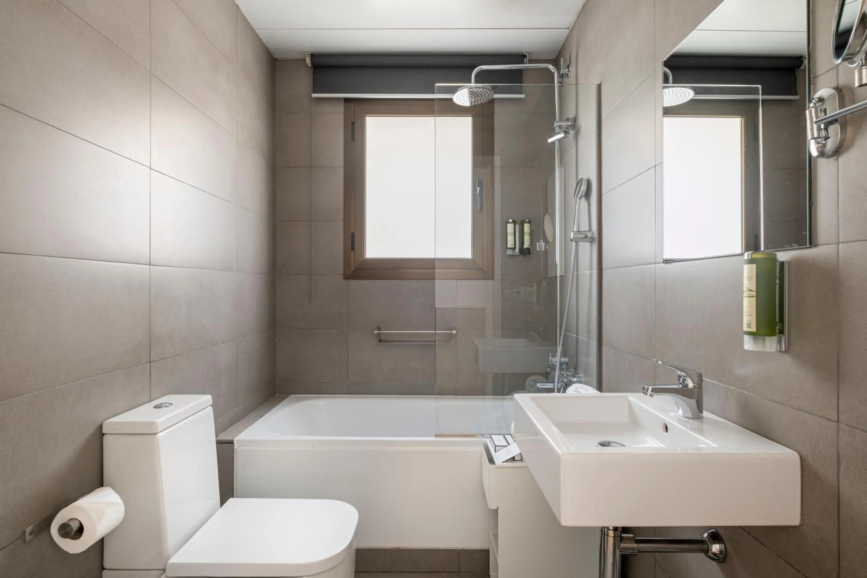 Bathroom in Apartments Sixtyfour