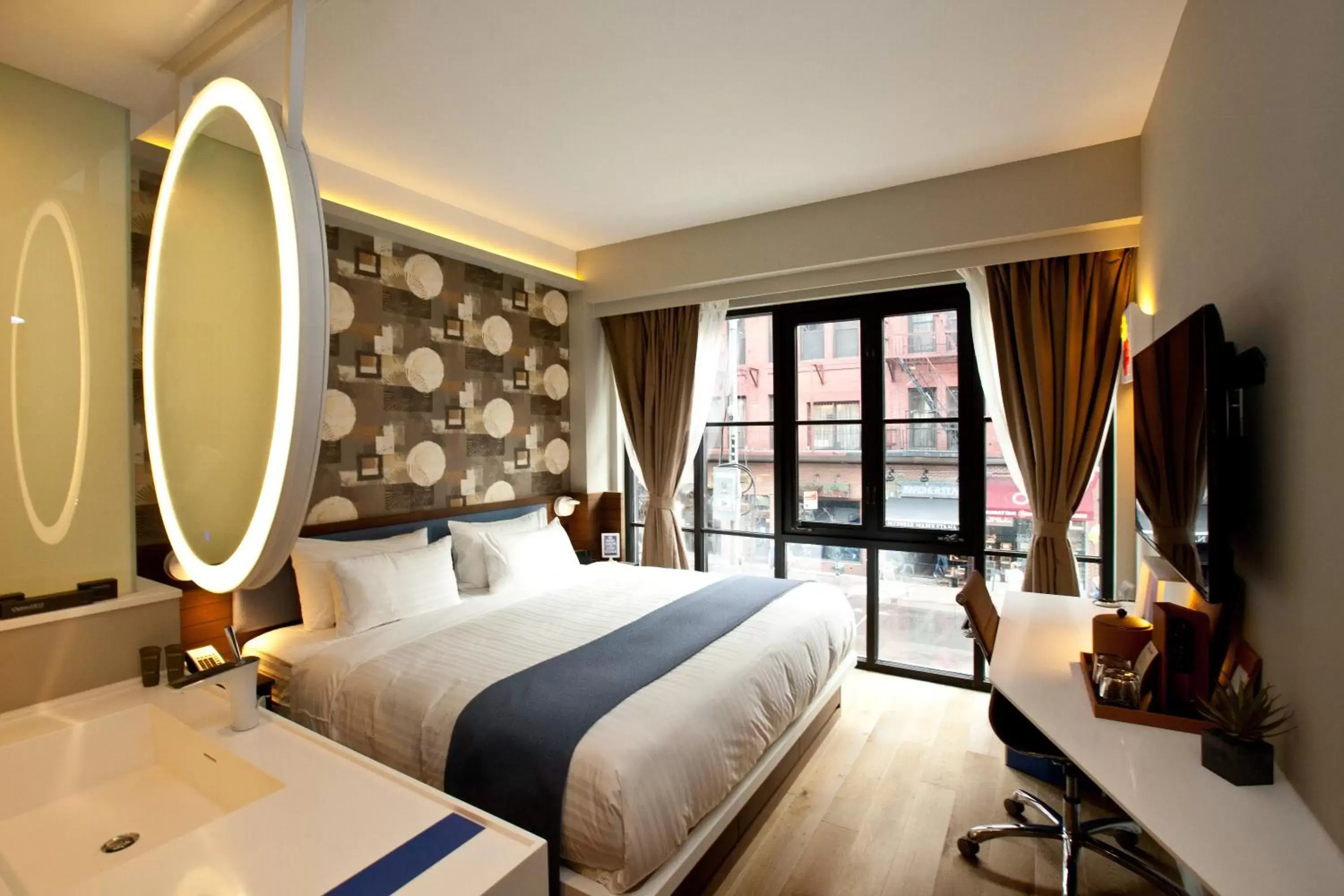 Bedroom, Bed in NobleDEN Hotel