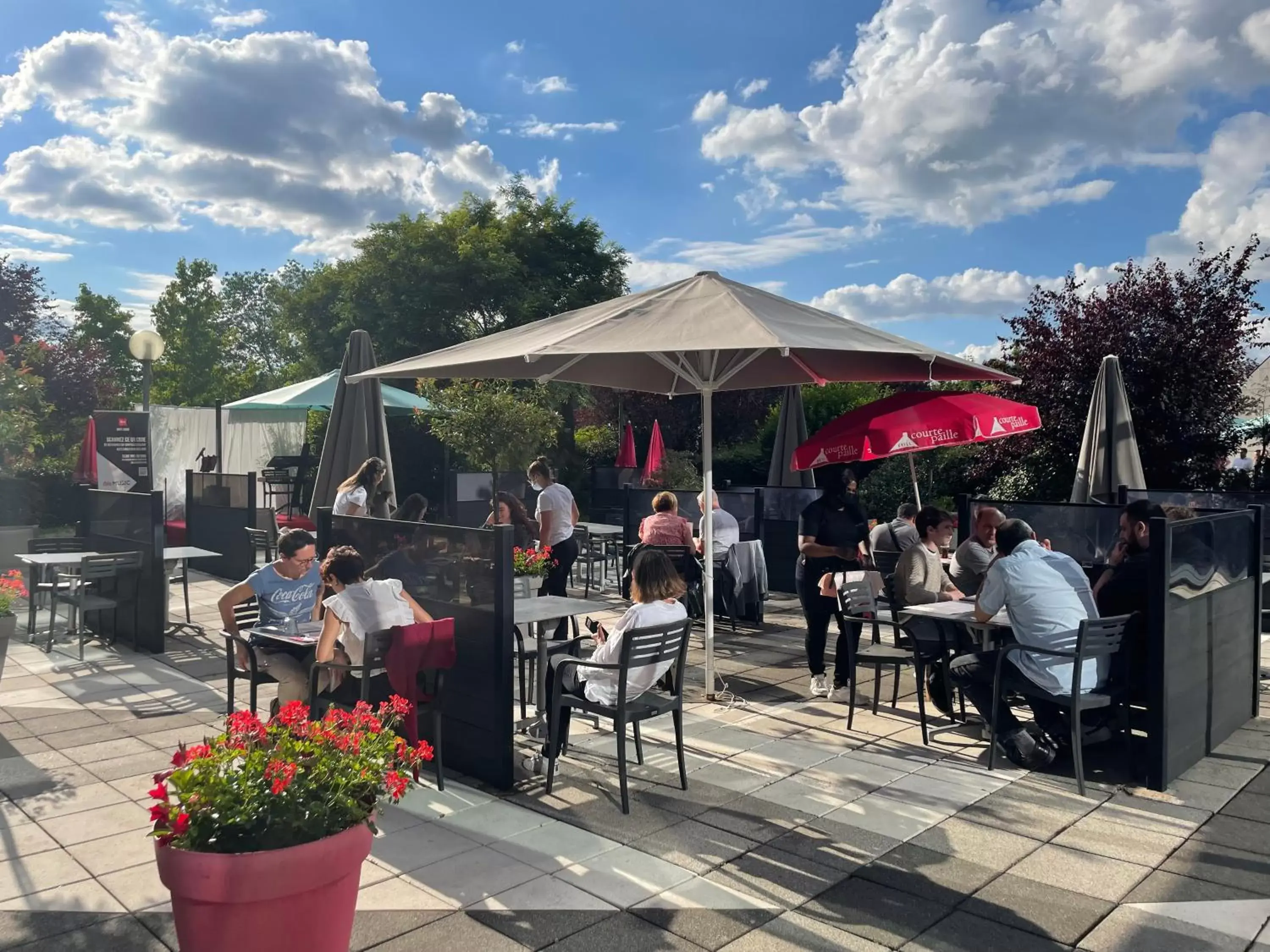 Patio in Ibis Marne la Vallée Noisy