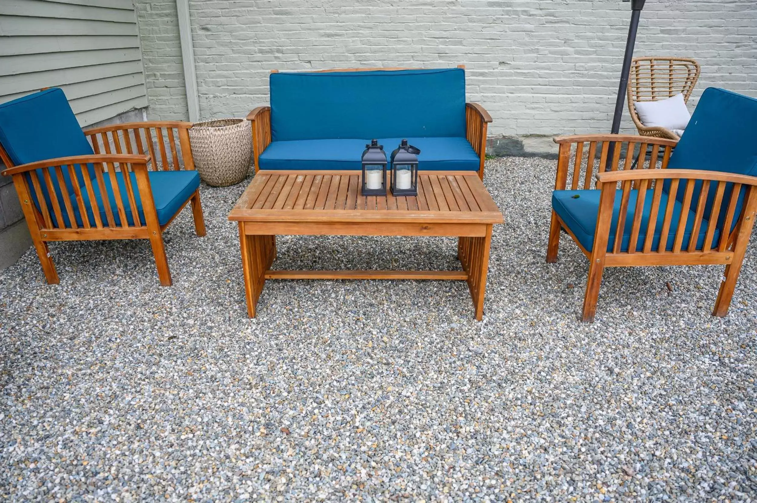 Patio, Seating Area in Brass Lantern Inn