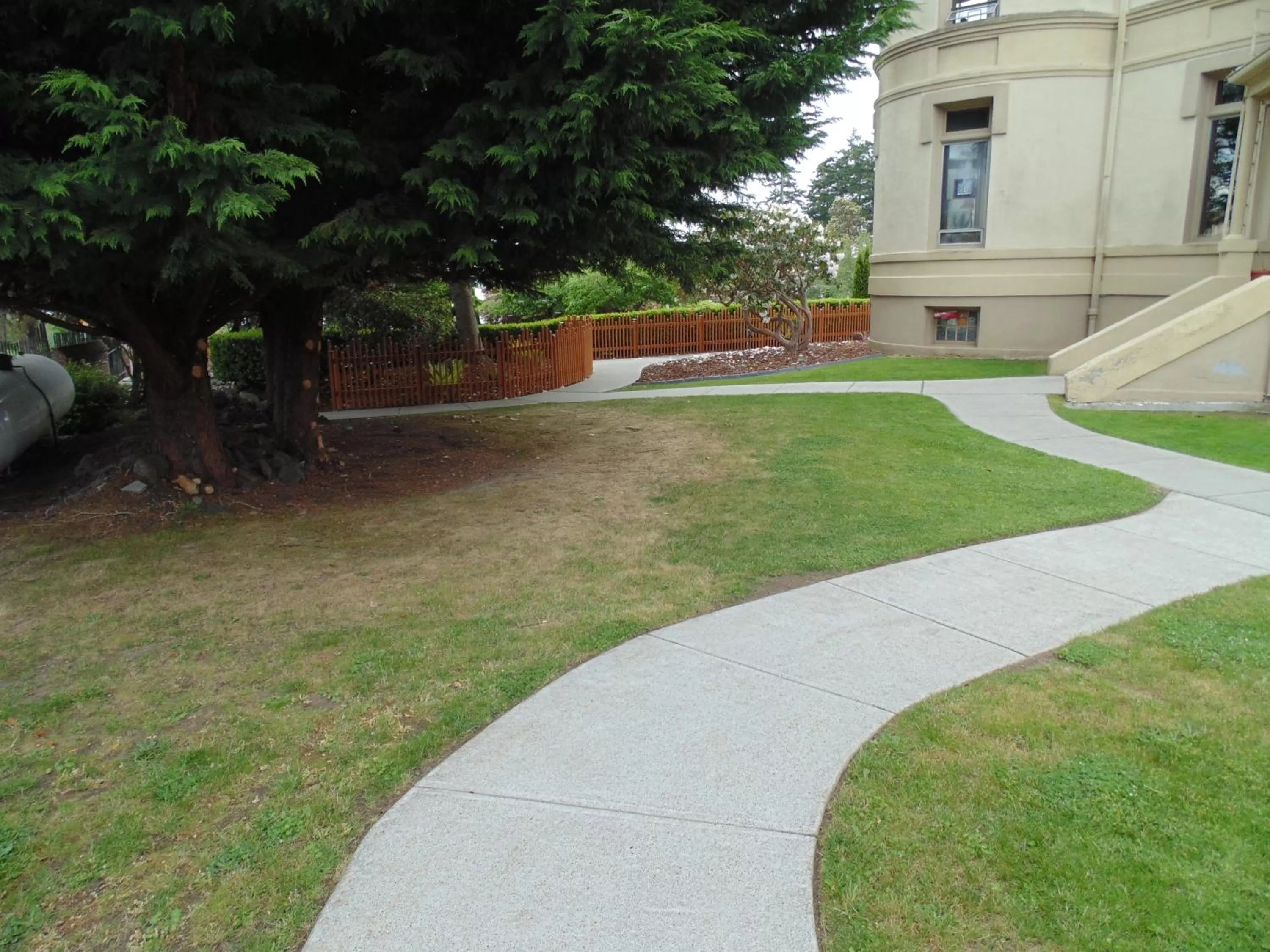 Spring in Manresa Castle