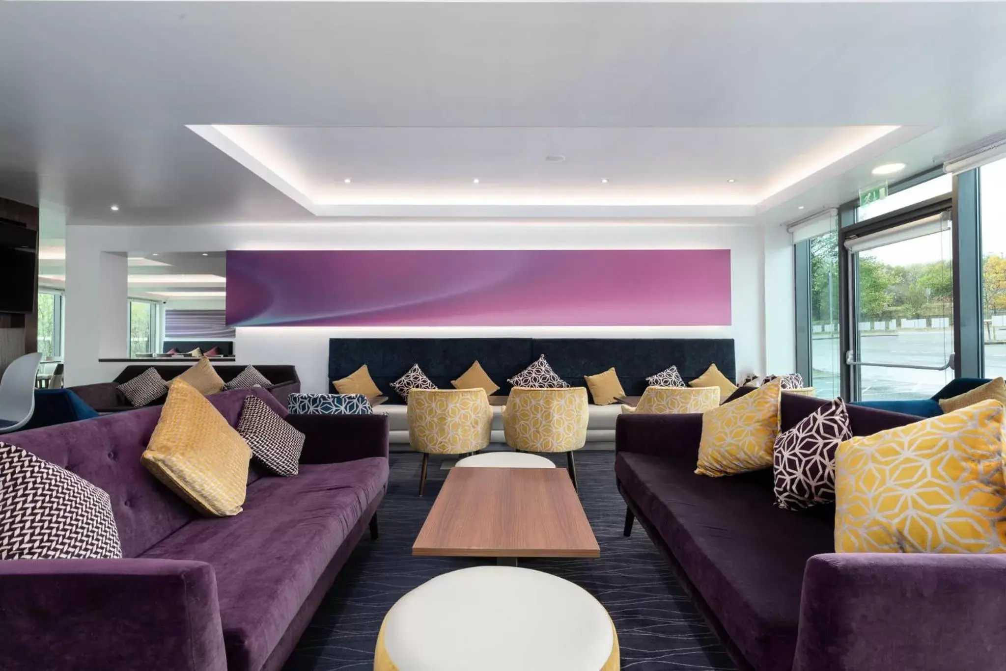 Lobby or reception, Seating Area in Holiday Inn Express Burnley M65 Jct 10, an IHG Hotel