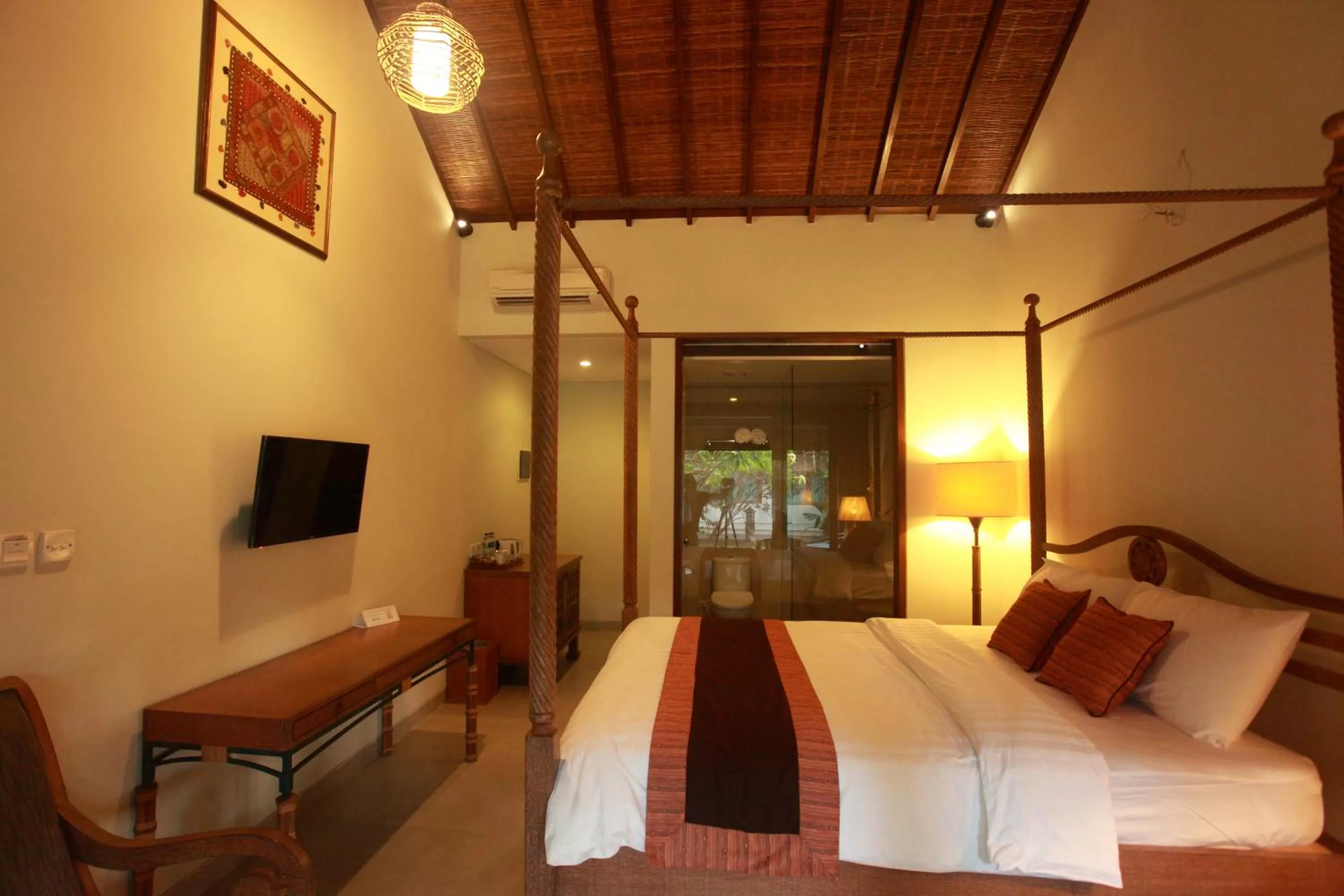 TV and multimedia, Bed in Adys Inn