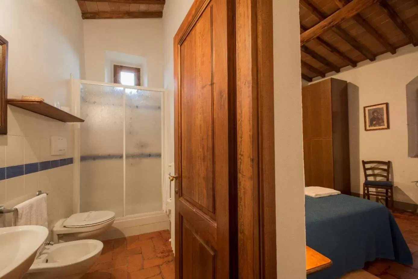 Bathroom in Borgo Bottaia