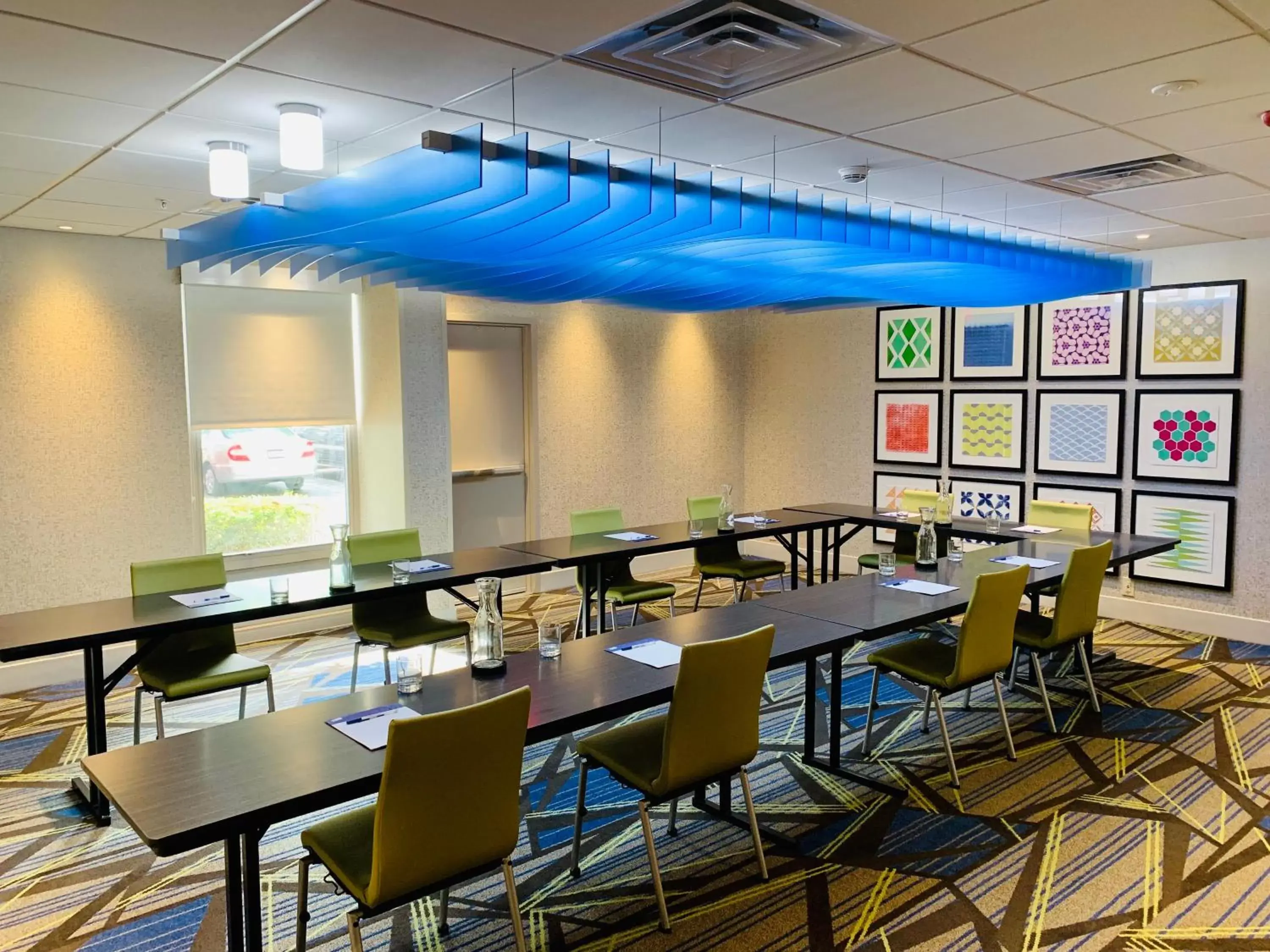 Meeting/conference room, Restaurant/Places to Eat in Holiday Inn Express Tallahassee, an IHG Hotel
