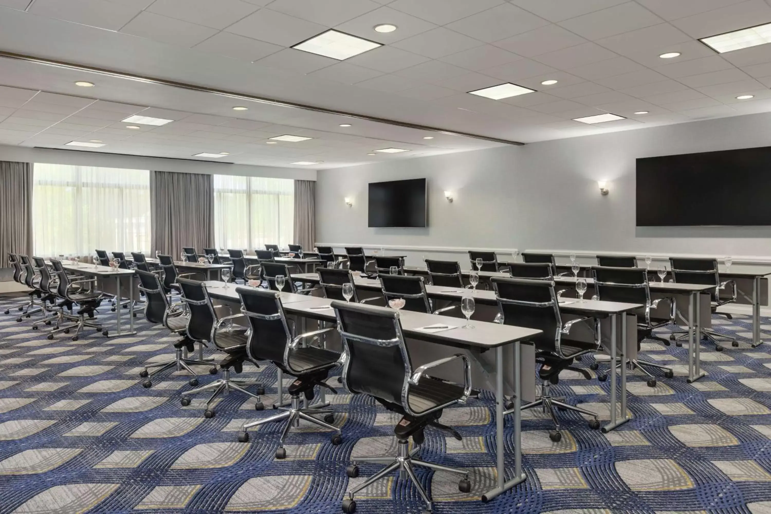 Meeting/conference room in Embassy Suites by Hilton Philadelphia Valley Forge
