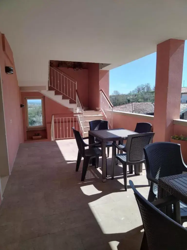 Balcony/Terrace in Borgo al Sole by Garda Facilities