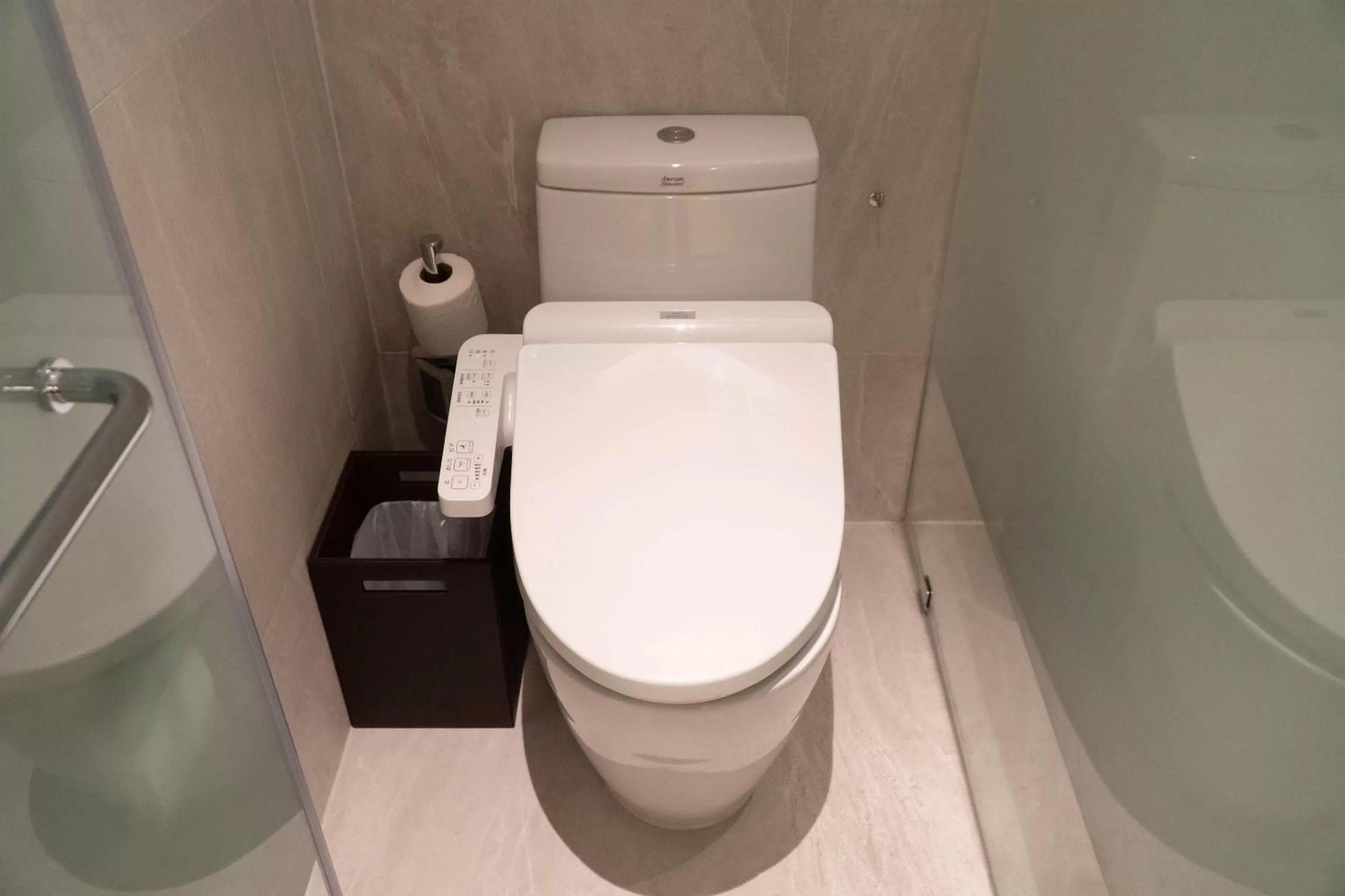 Toilet in SYLVAN Koh Chang