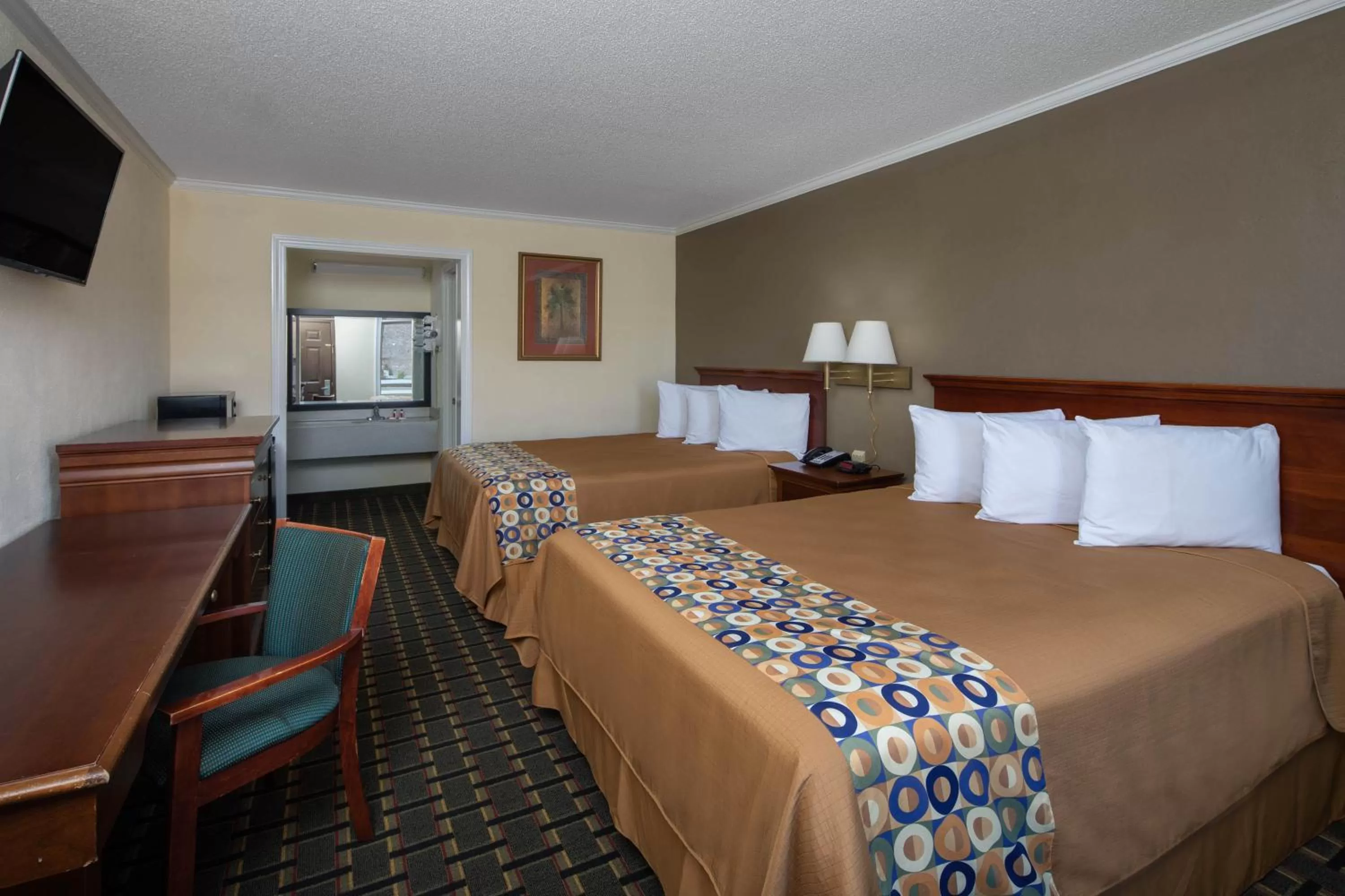 Bed in Travelodge by Wyndham Orangeburg
