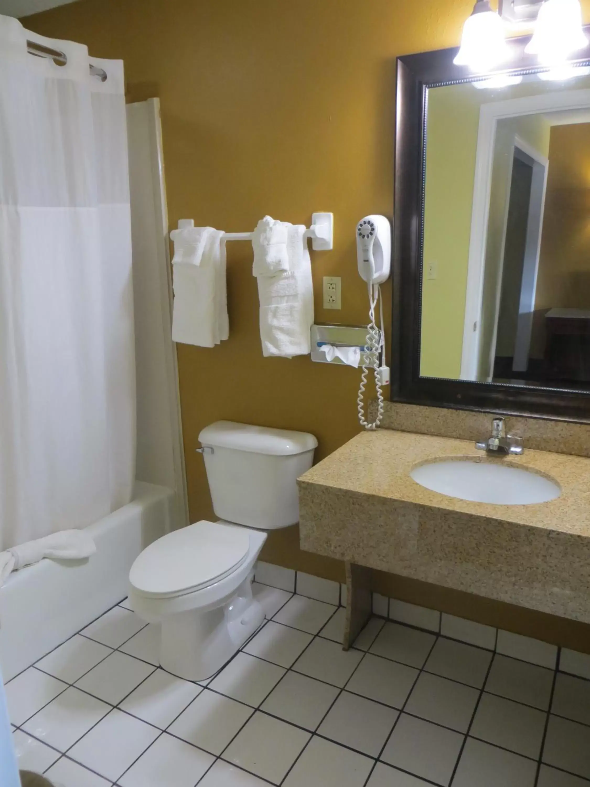 King Room - Non-Smoking in Days Inn by Wyndham Orange City/Deland