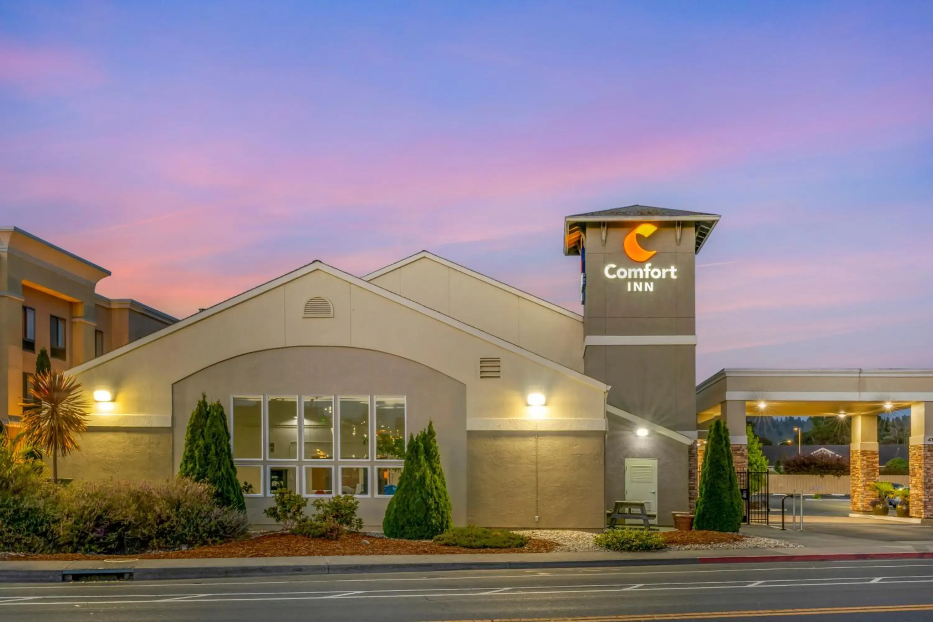 Property Building in Comfort Inn Arcata