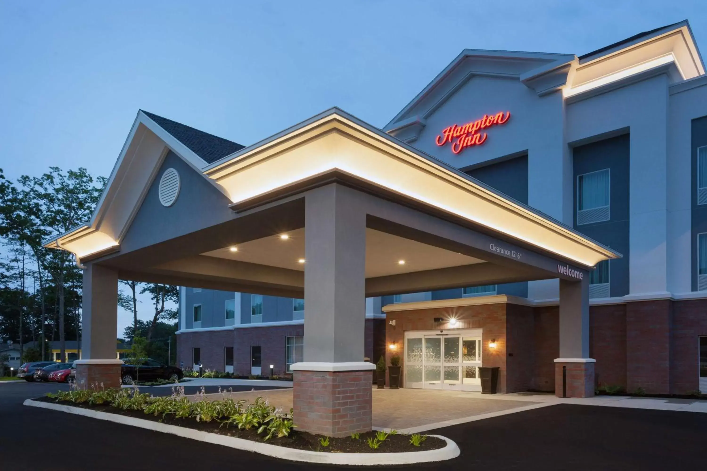 Property Building in Hampton Inn Kennebunk Kennebunkport Me