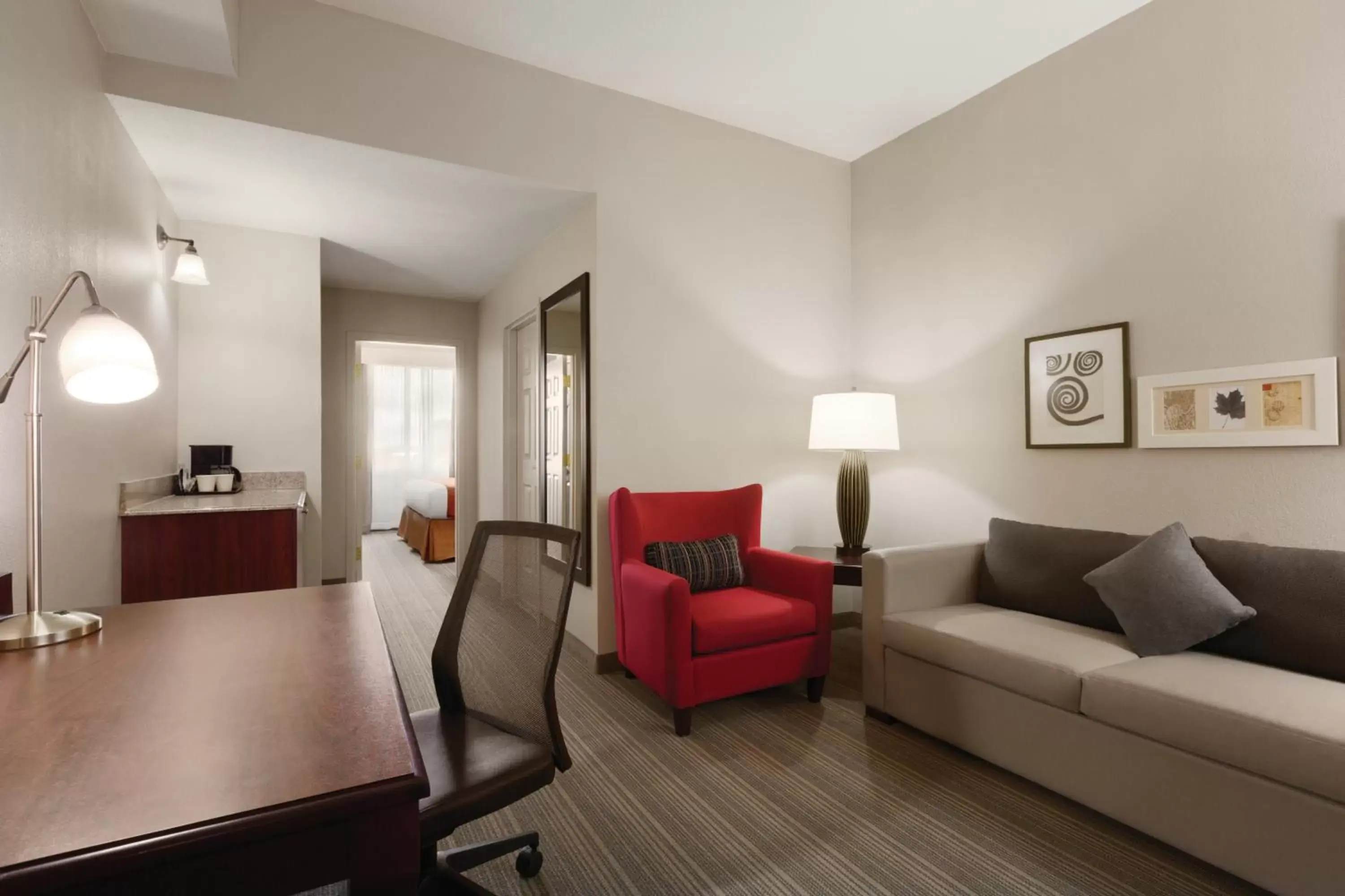 Photo of the whole room, Seating Area in Country Inn & Suites by Radisson, St. Petersburg - Clearwater, FL