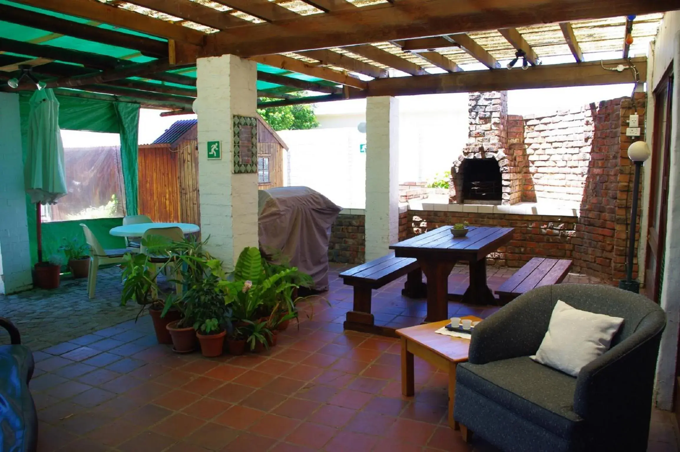 Balcony/Terrace, BBQ Facilities in Aqua Marine Guest House