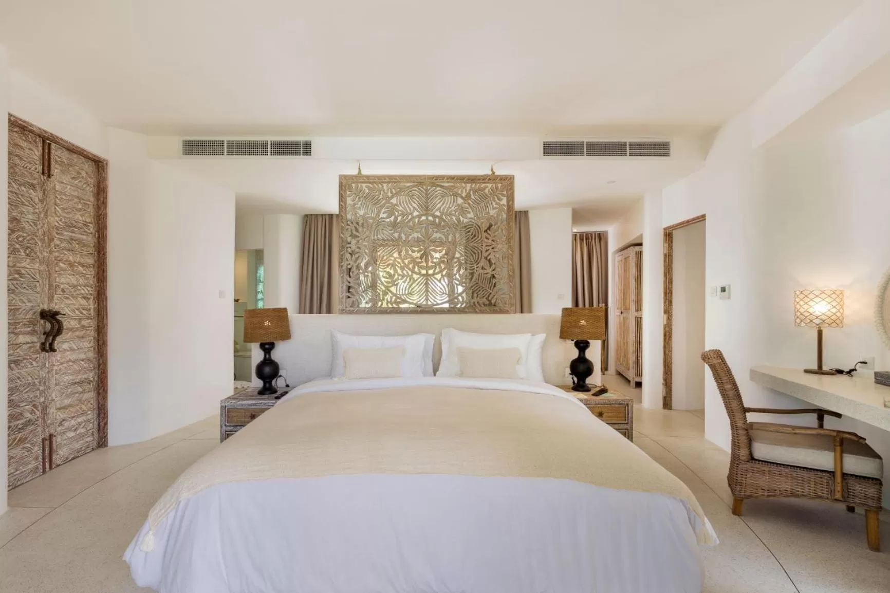 Photo of the whole room, Bed in Eden Beach Khao Lak Resort & Spa