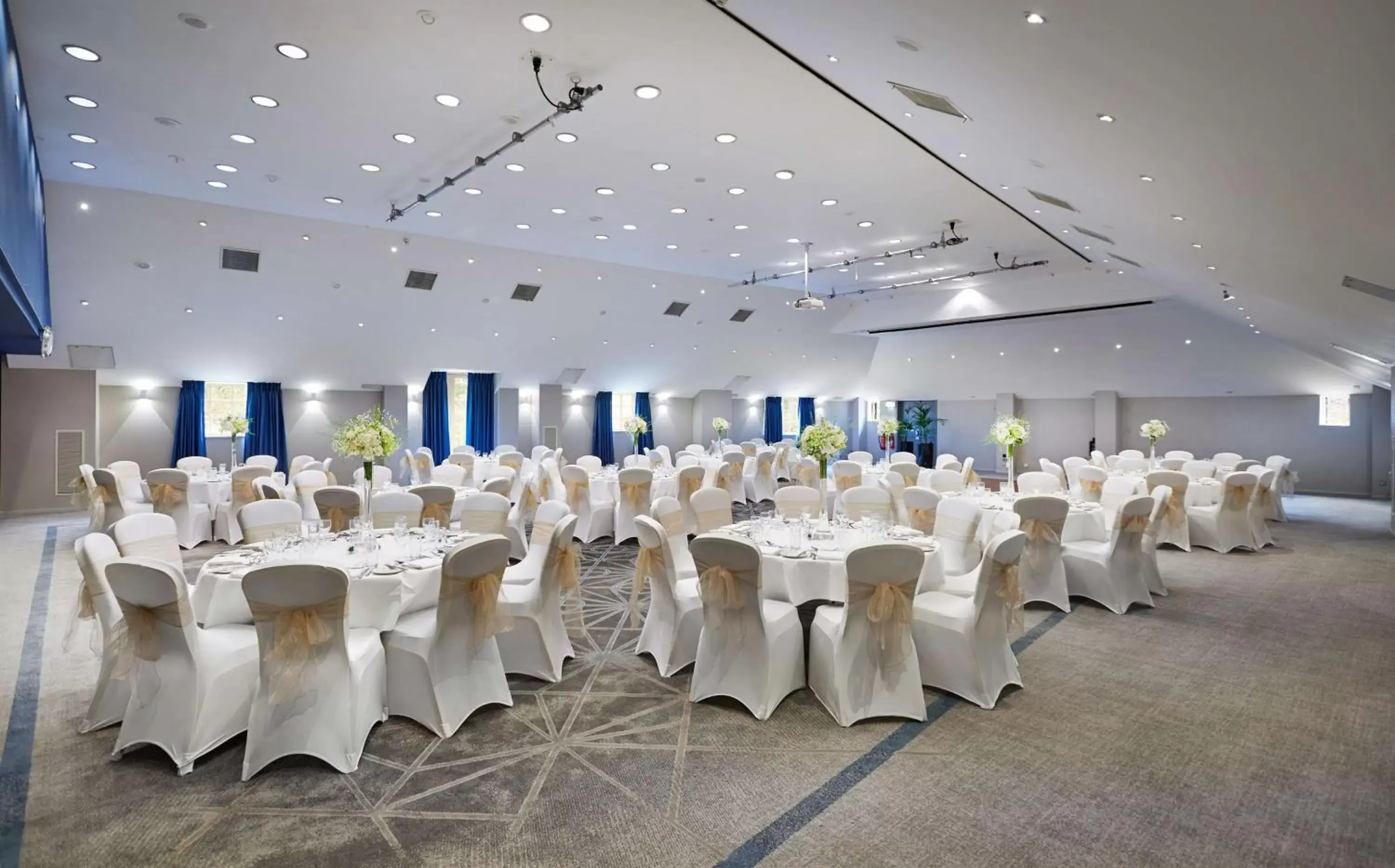 Meeting/conference room, Banquet Facilities in DoubleTree by Hilton London – Docklands Riverside