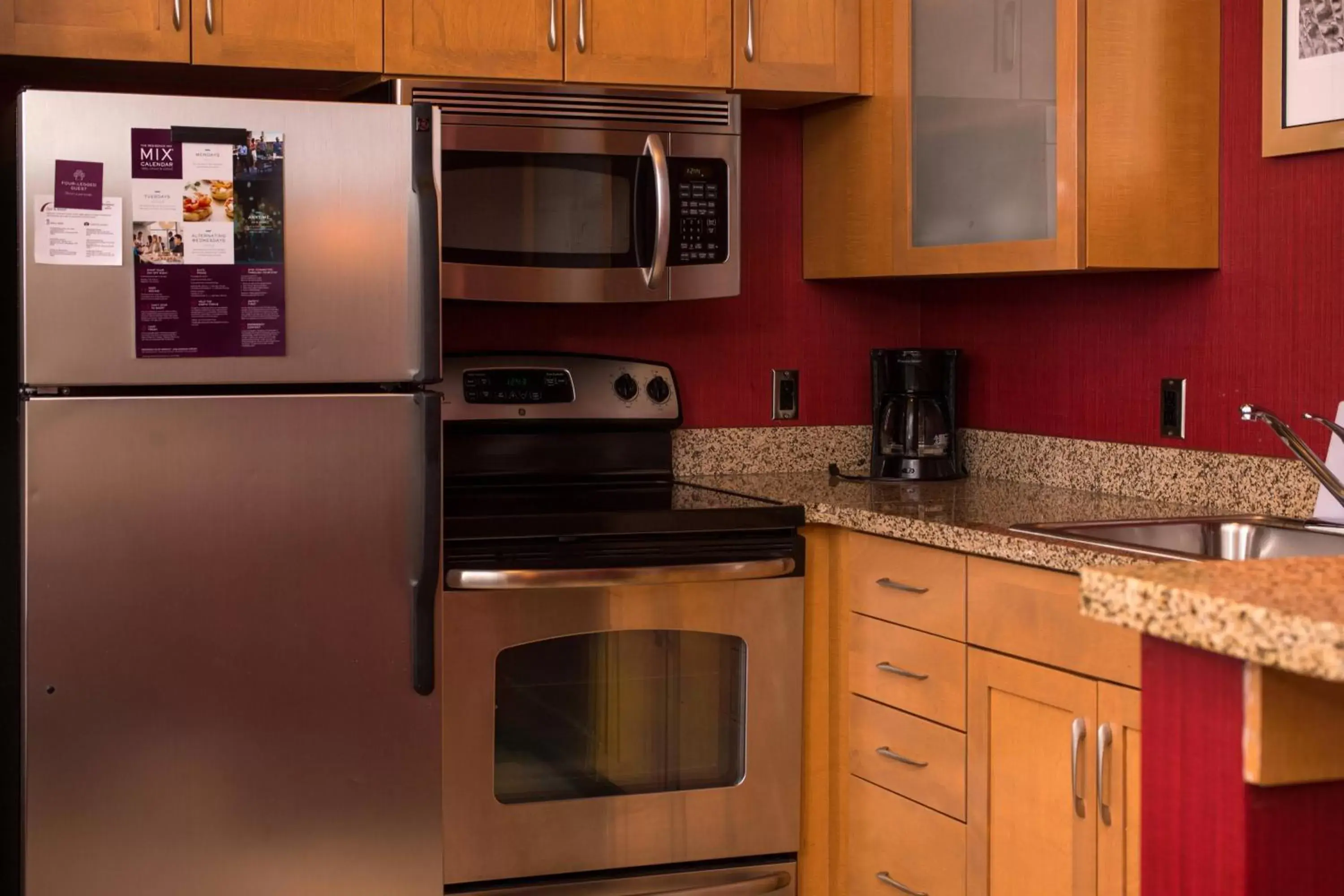 Kitchen or kitchenette, Kitchen/Kitchenette in Residence Inn by Marriott Albuquerque Airport