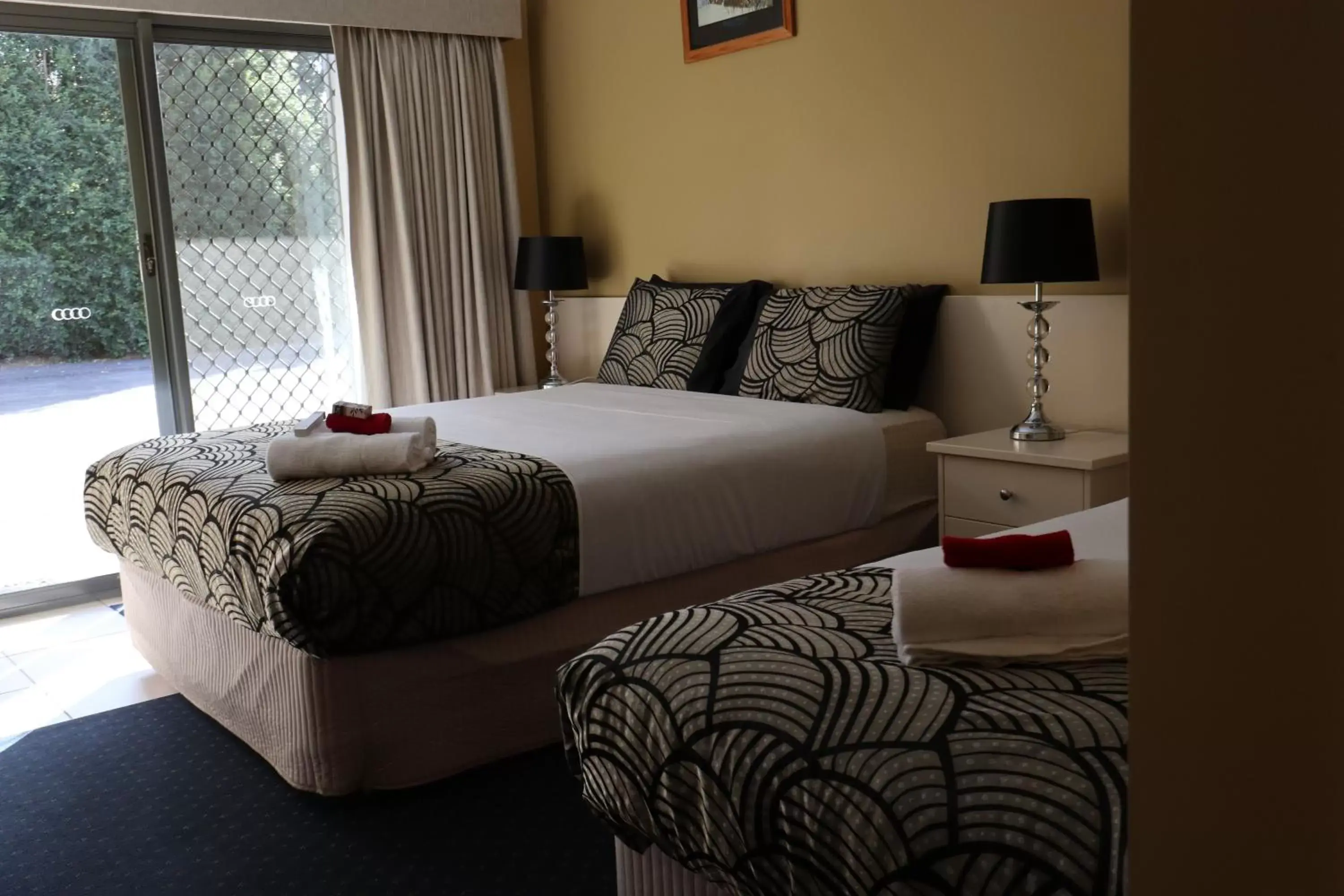 Bedroom, Bed in Kyabram Motor Inn