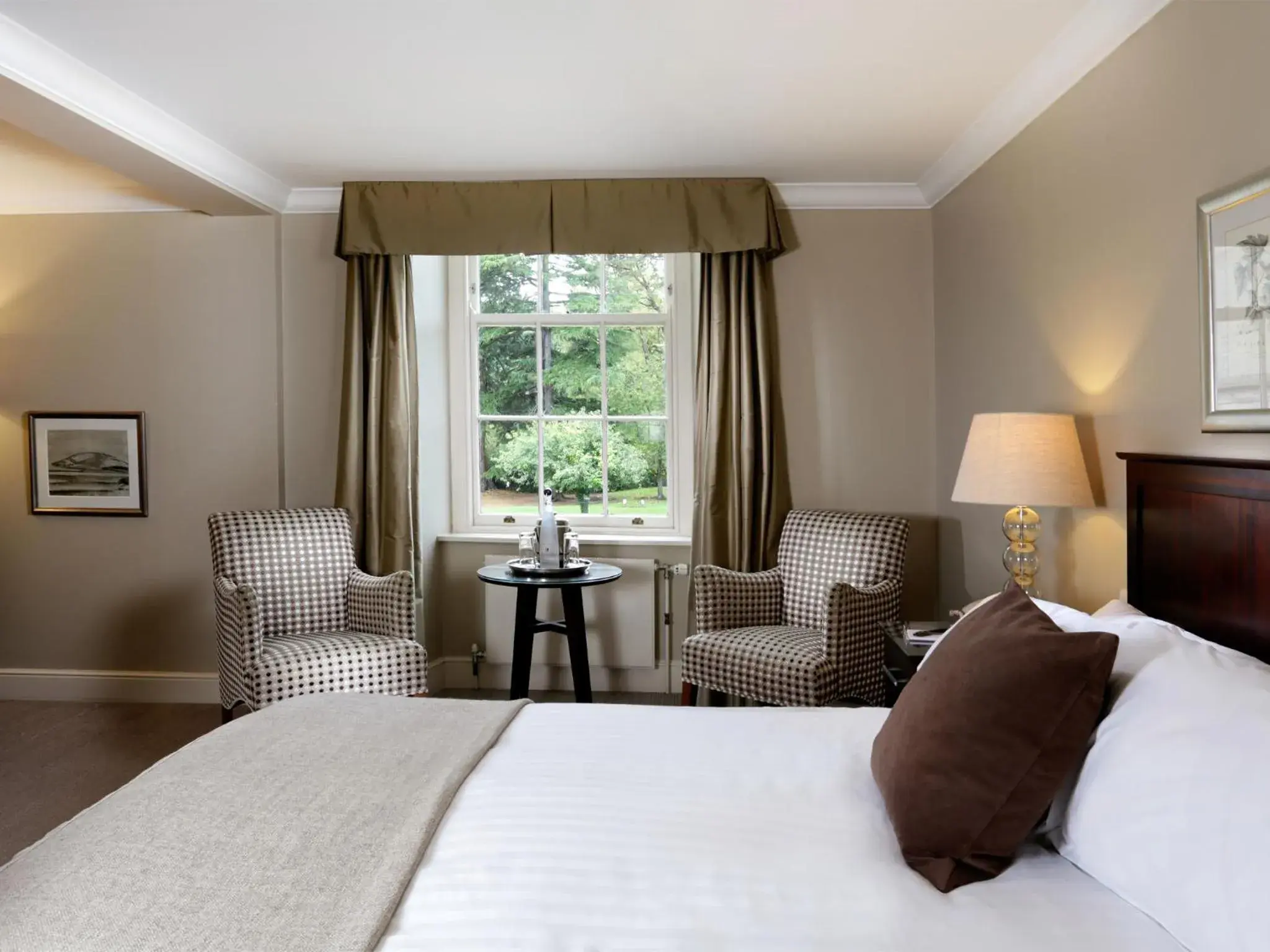 Bedroom, Room Photo in Macdonald Linden Hall Hotel, Golf & Spa