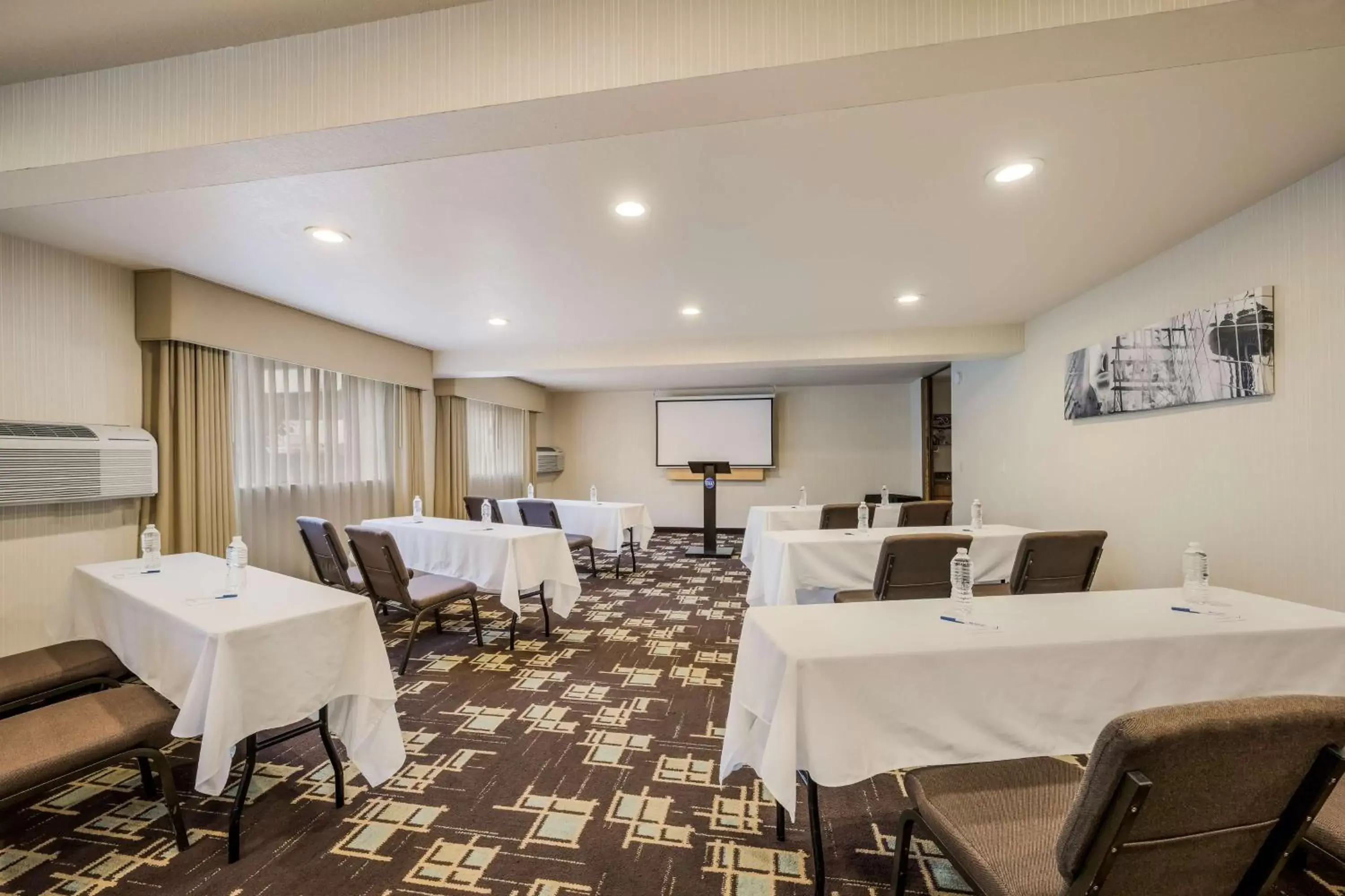 Meeting/conference room, Restaurant/Places to Eat in Best Western Alderwood