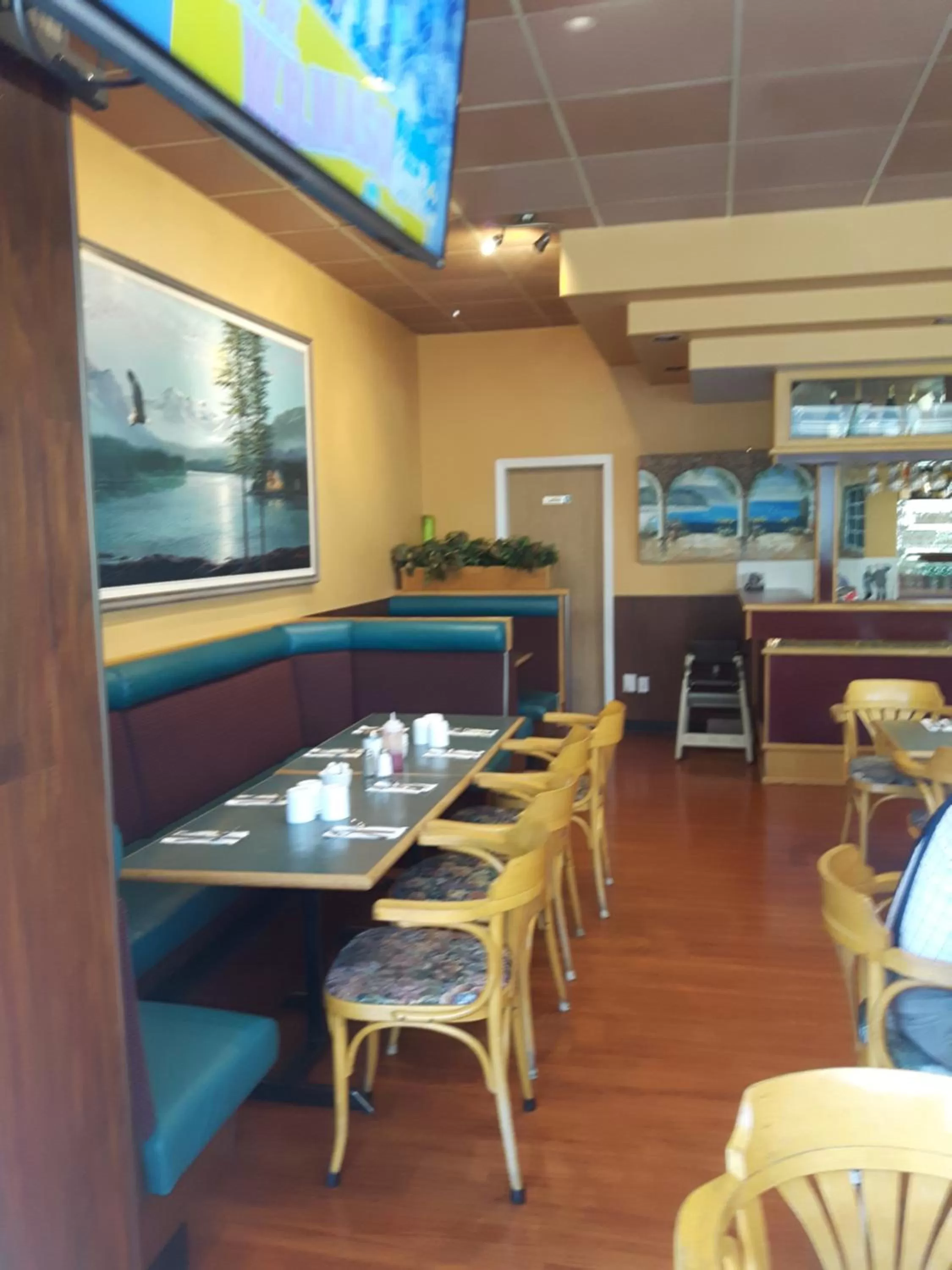 Restaurant/places to eat in Fuller Lake Chemainus Motel