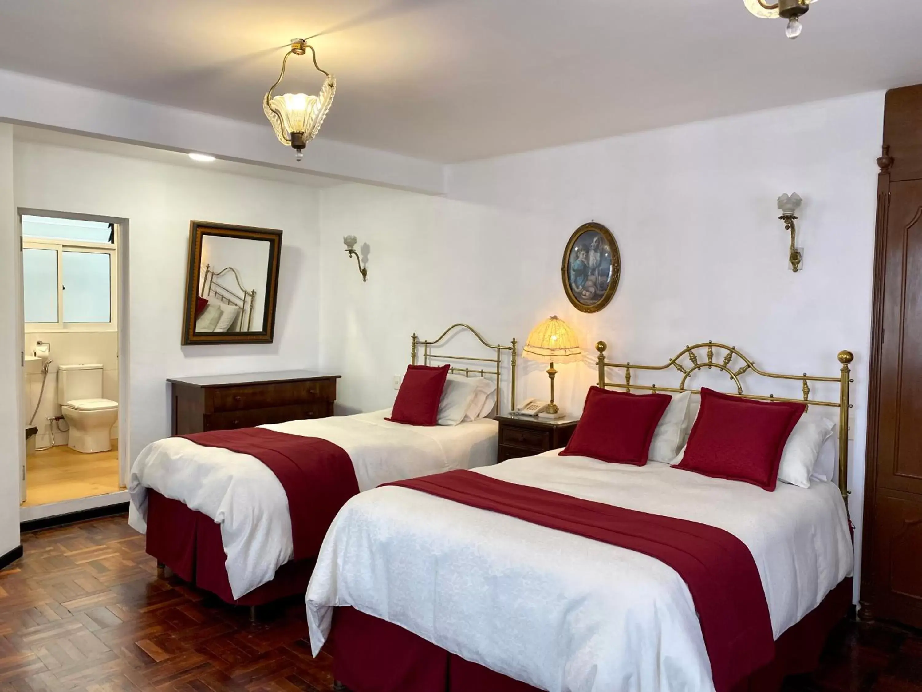 Photo of the whole room, Bed in El Hotel de Su Merced