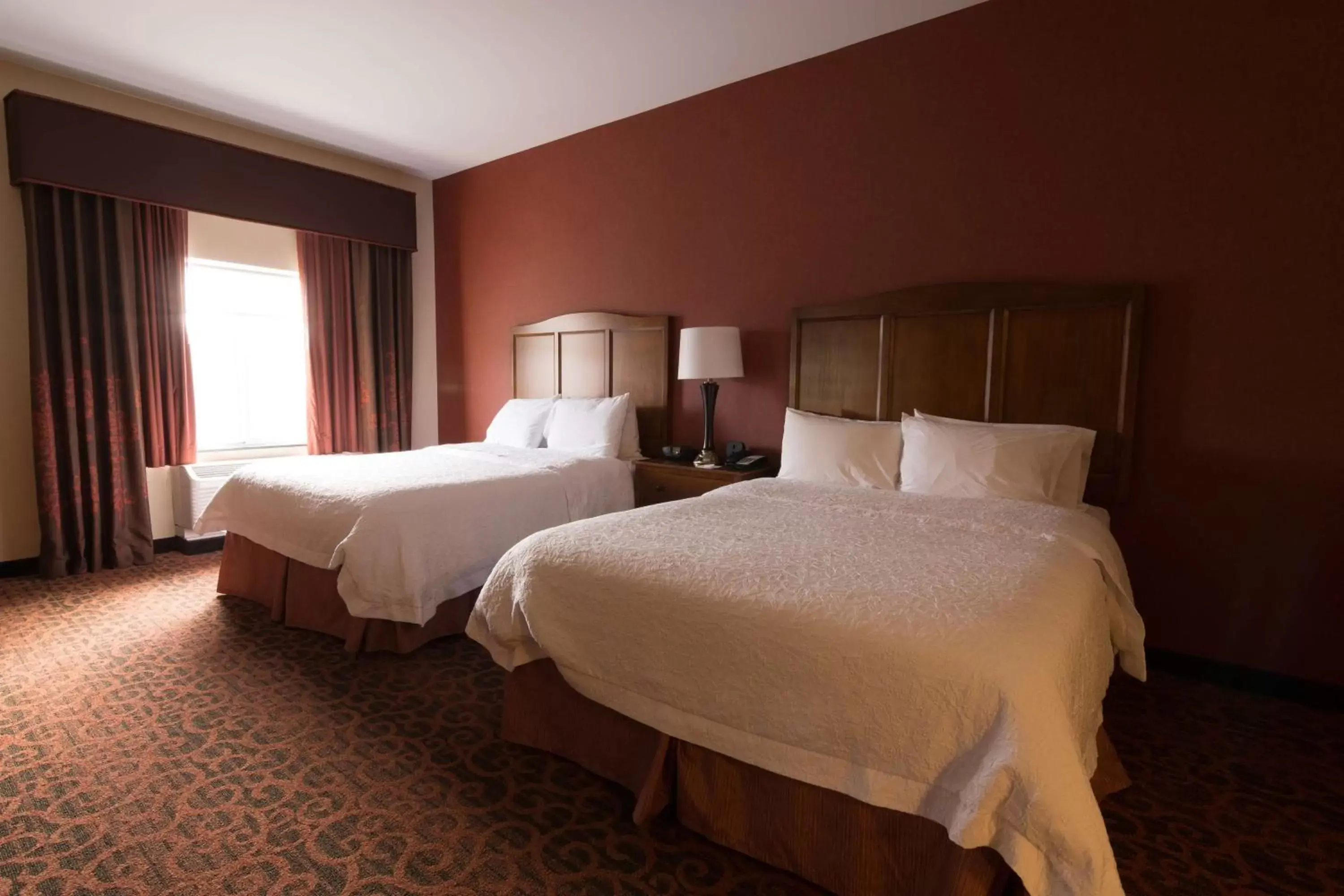 Bed in Hampton Inn Bangor Bed in Hampton Inn Bangor