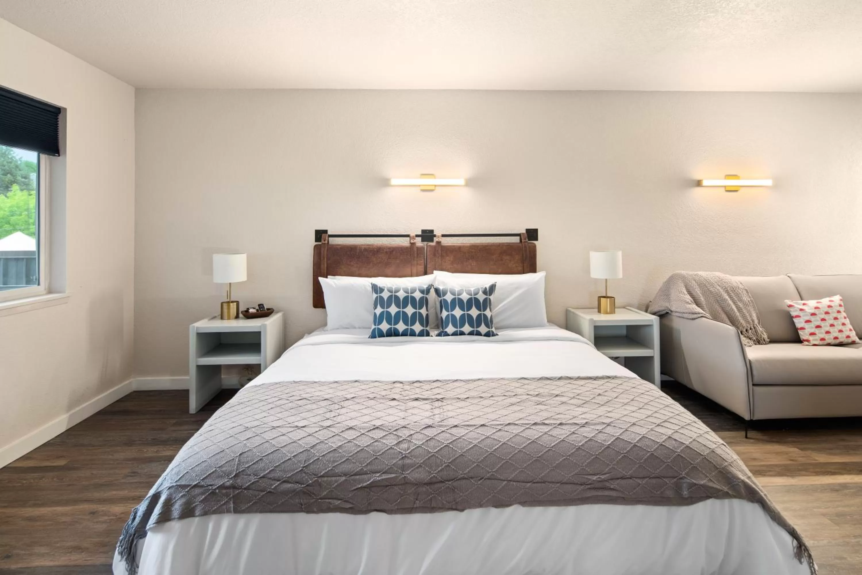 Bed in Hotel McCoy Pullman