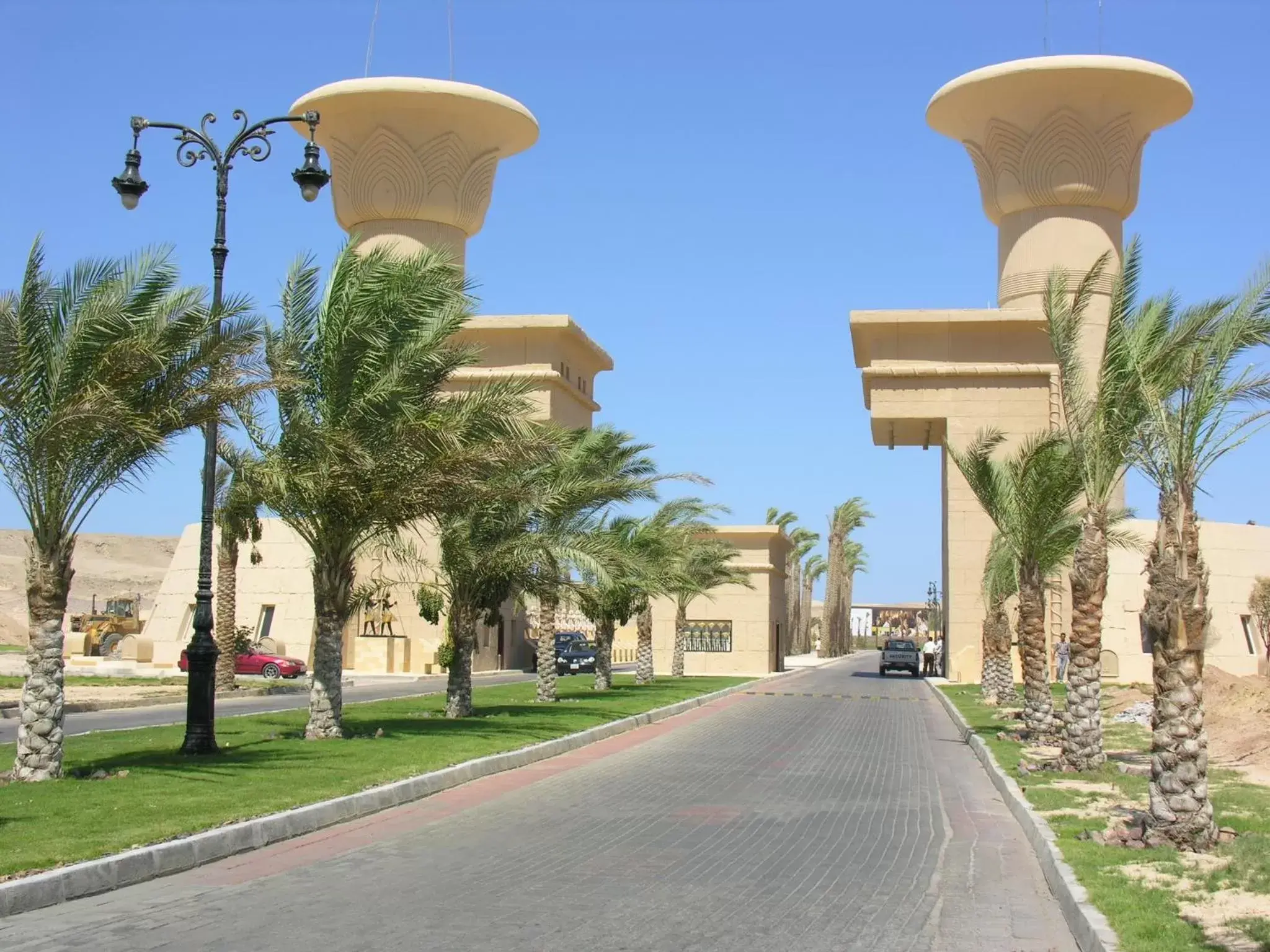 Facade/entrance in Pyramisa Sunset Pearl Apartments