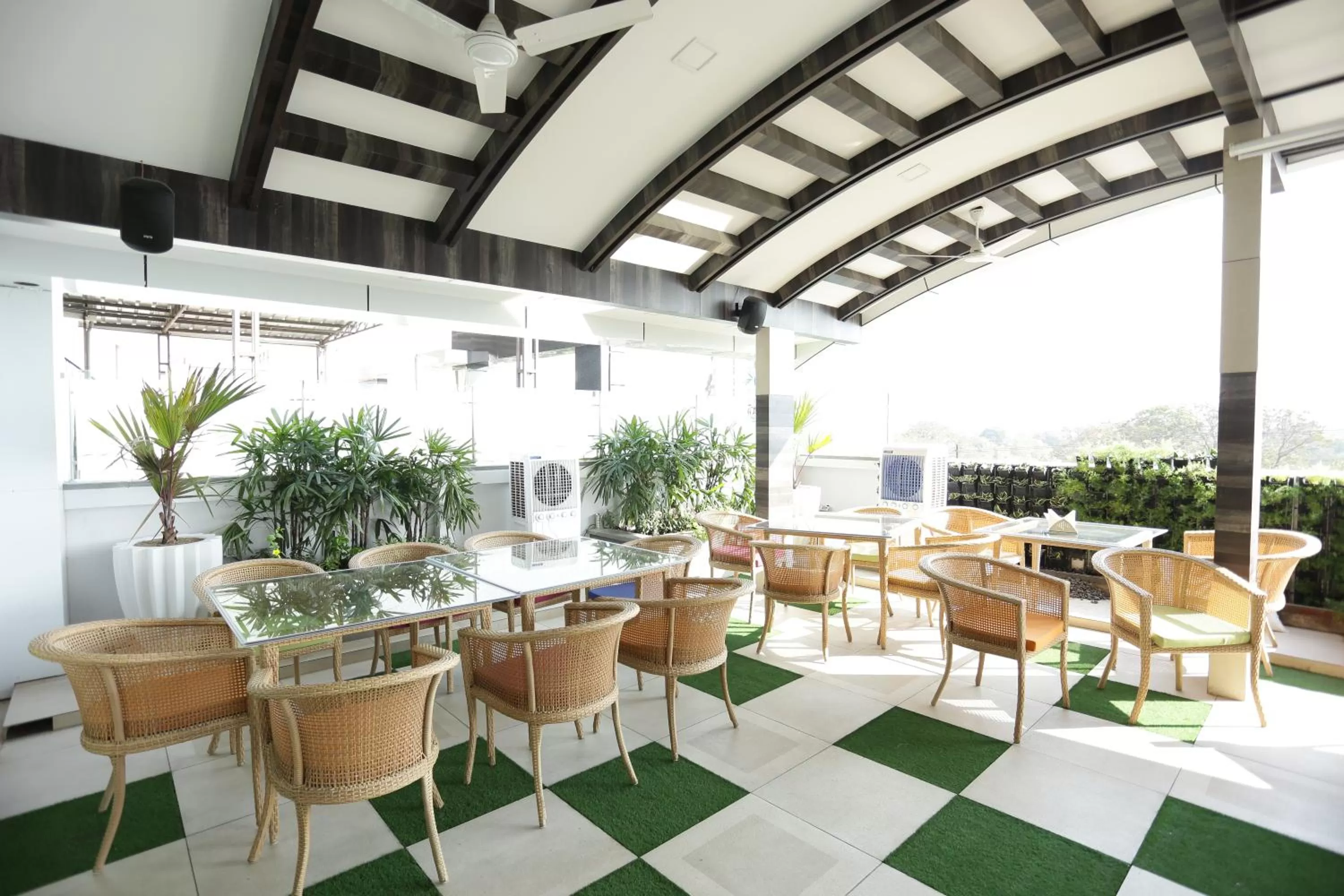 Restaurant/places to eat in Treebo Daksh Residency