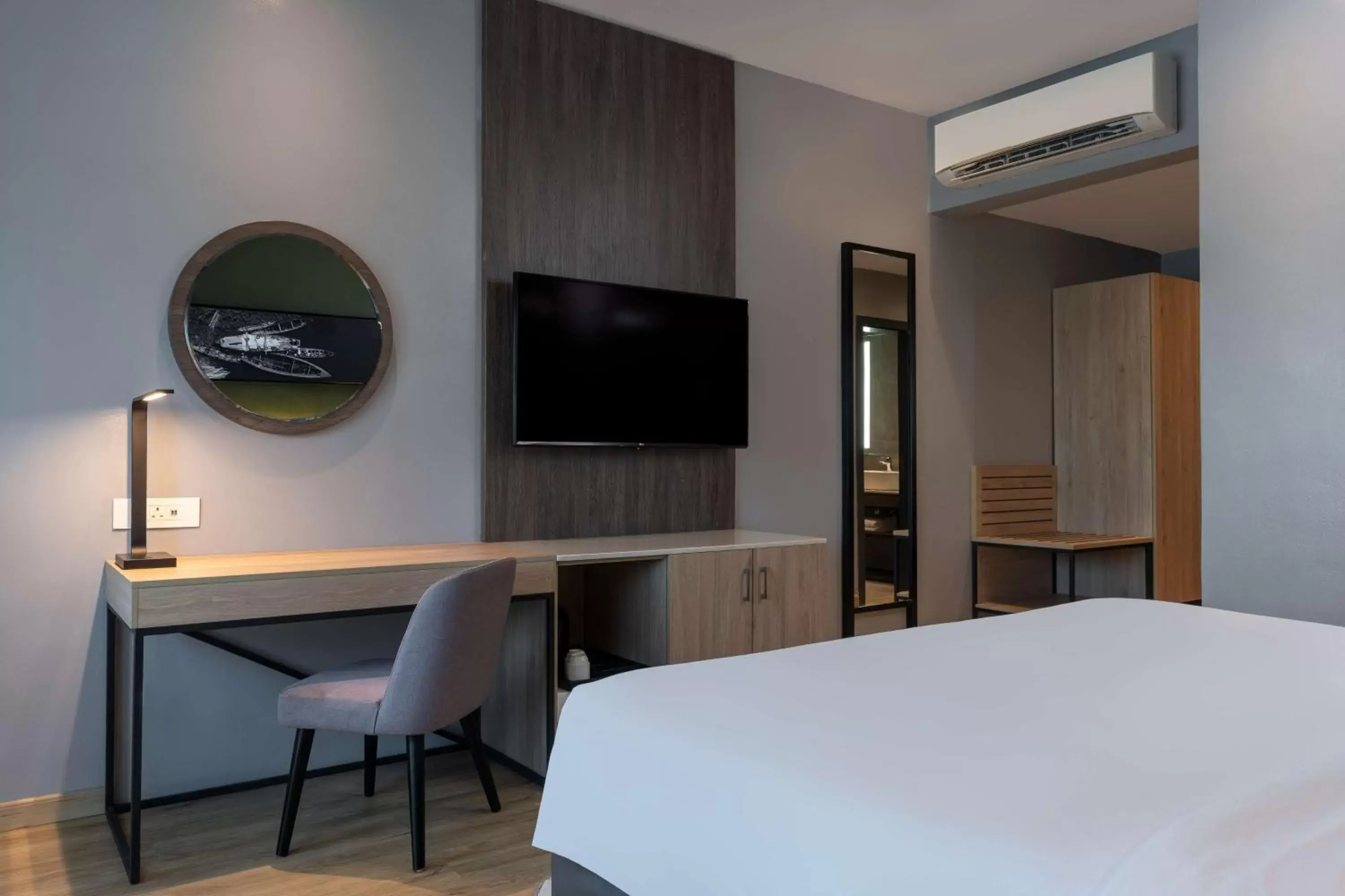 Bedroom, Bed in Park Inn by Radisson, Lagos Victoria Island