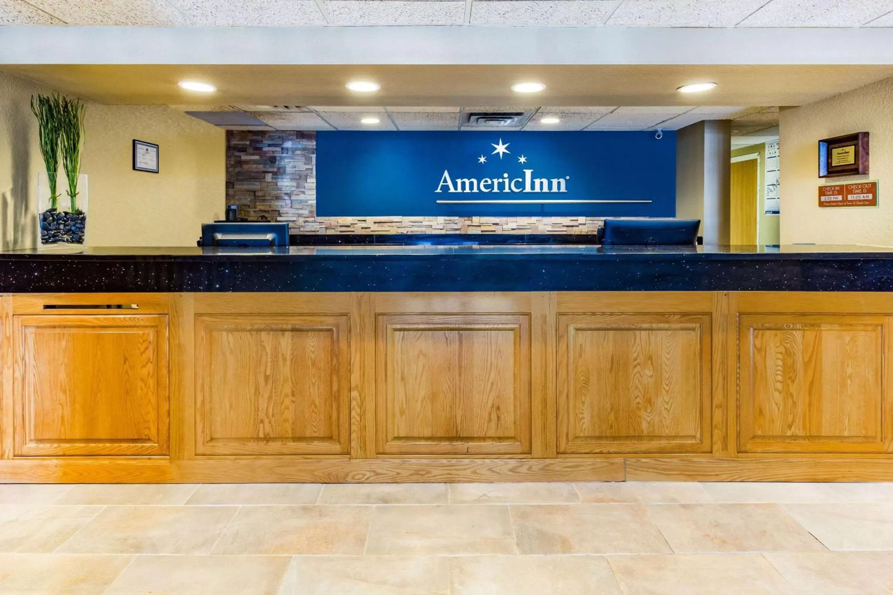 Lobby or reception, Lobby/Reception in AmericInn by Wyndham Hotel and Suites Long Lake