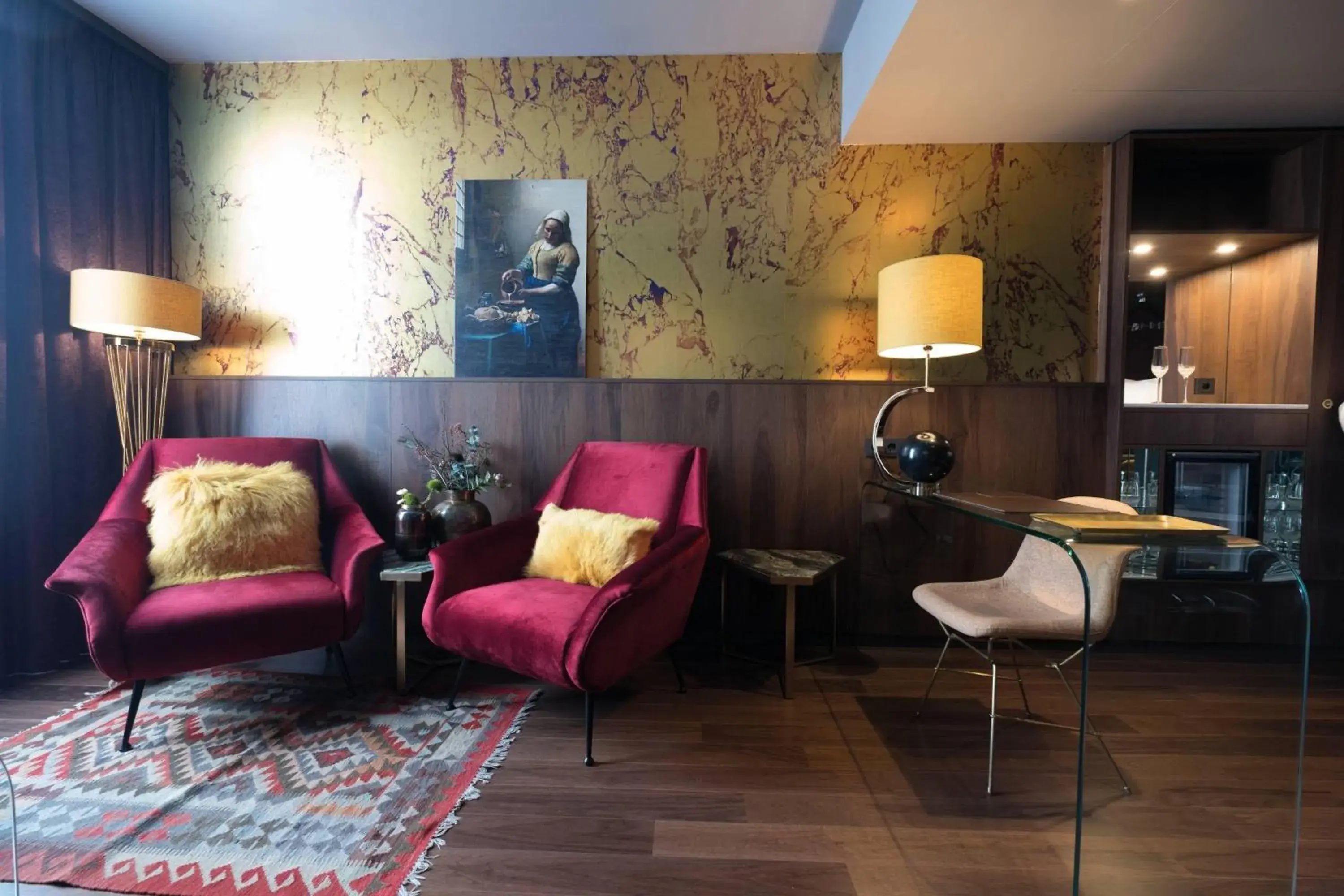 Living room, Seating Area in Apollo Hotel Amsterdam, a Tribute Portfolio Hotel