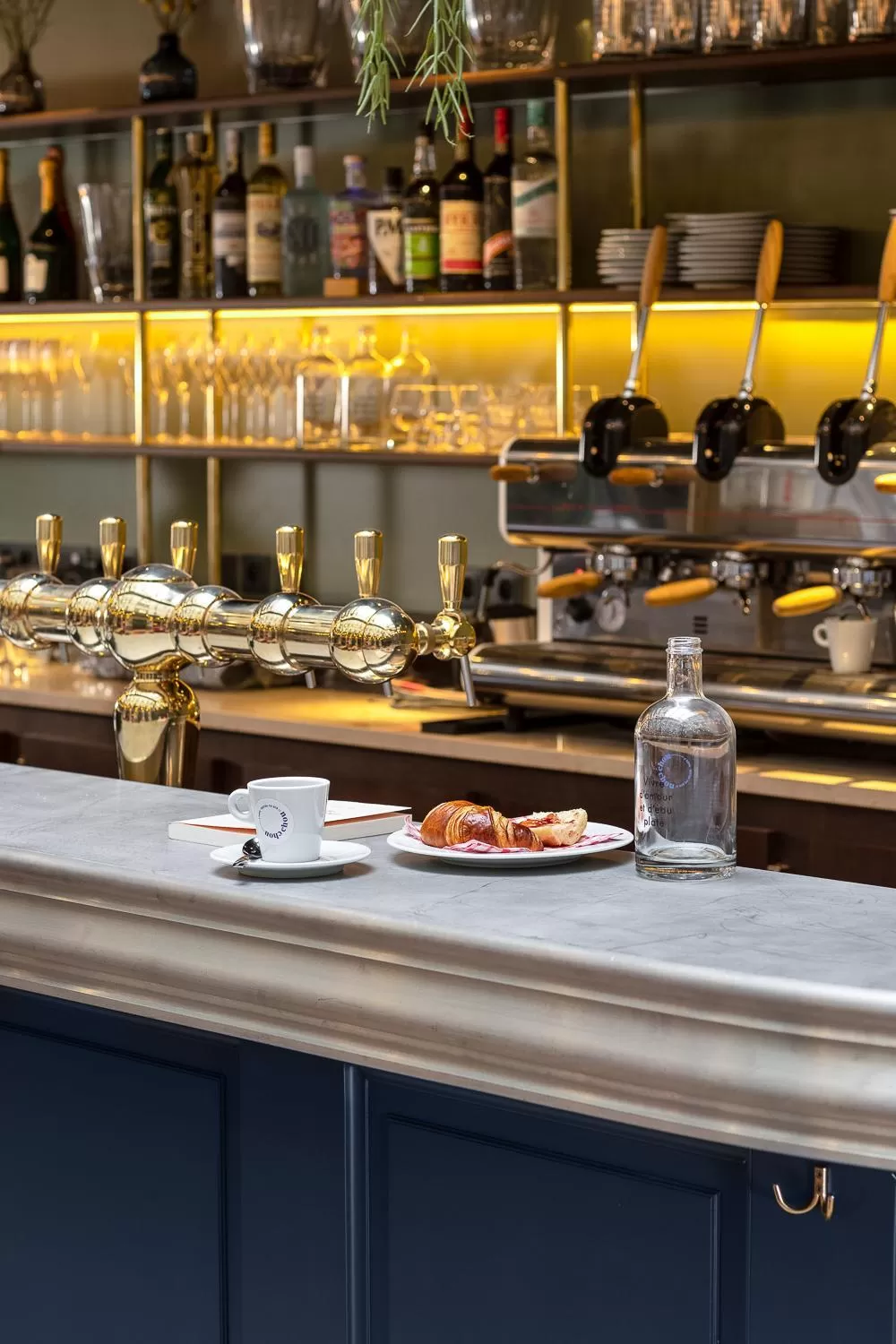 Restaurant/places to eat in Chouchou Hotel