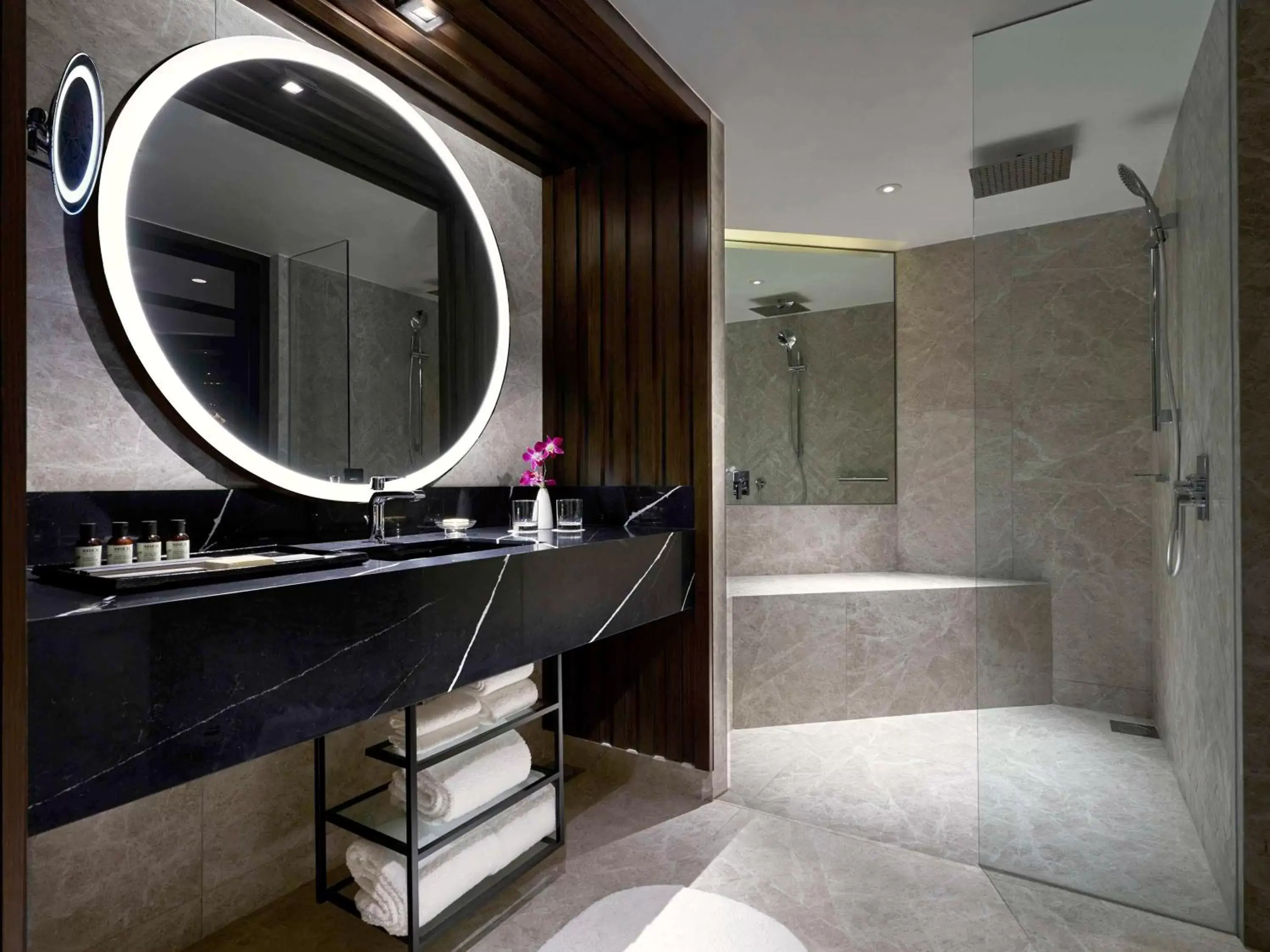 Bedroom, Bathroom in Fairmont Singapore