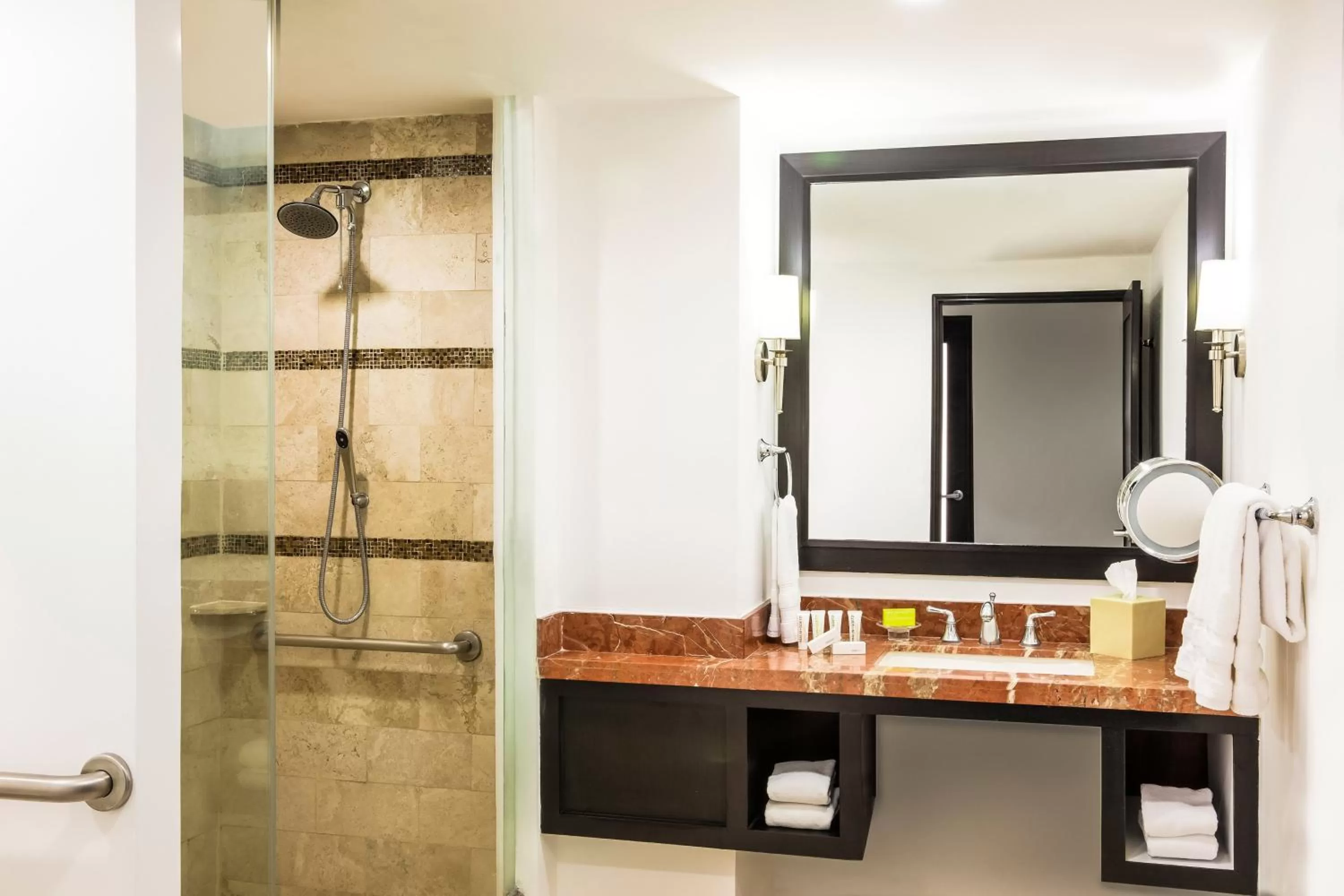 Bathroom in Le Méridien Mexico City Reforma