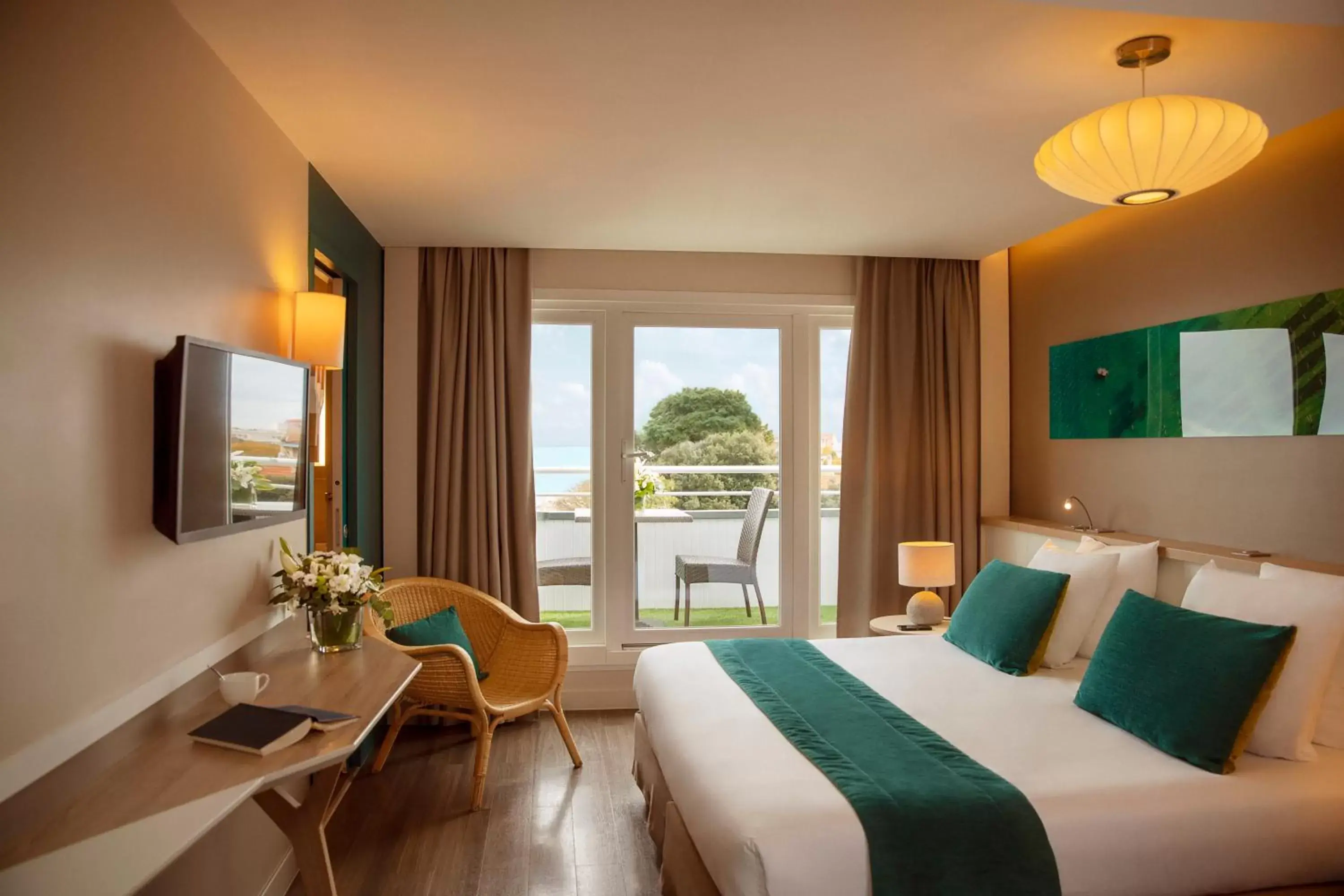 Sea view in Hôtel Le B d'Arcachon by Inwood Hotels